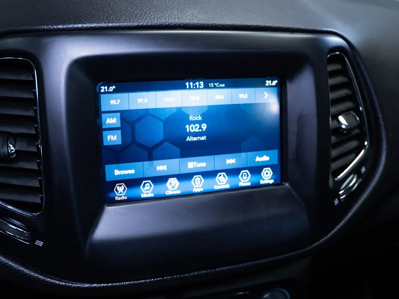Jeep Compass photo Jeep Compass