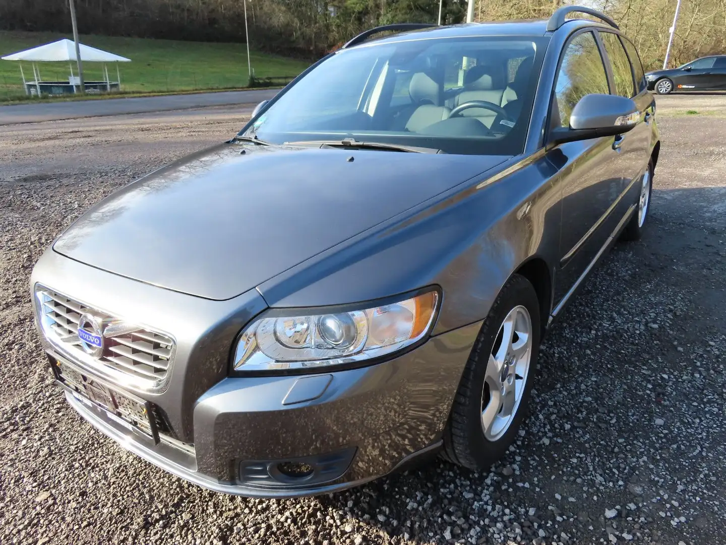 Volvo V50 2.0 Momentum, 1.Hd, Bi-Xenon, Standheizung Grau - 1