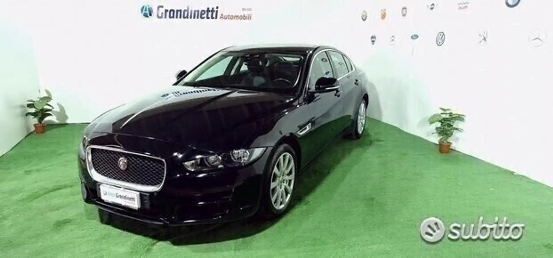 Jaguar XE XE 2.0 D 180 CV aut. Prestige Negru - 1