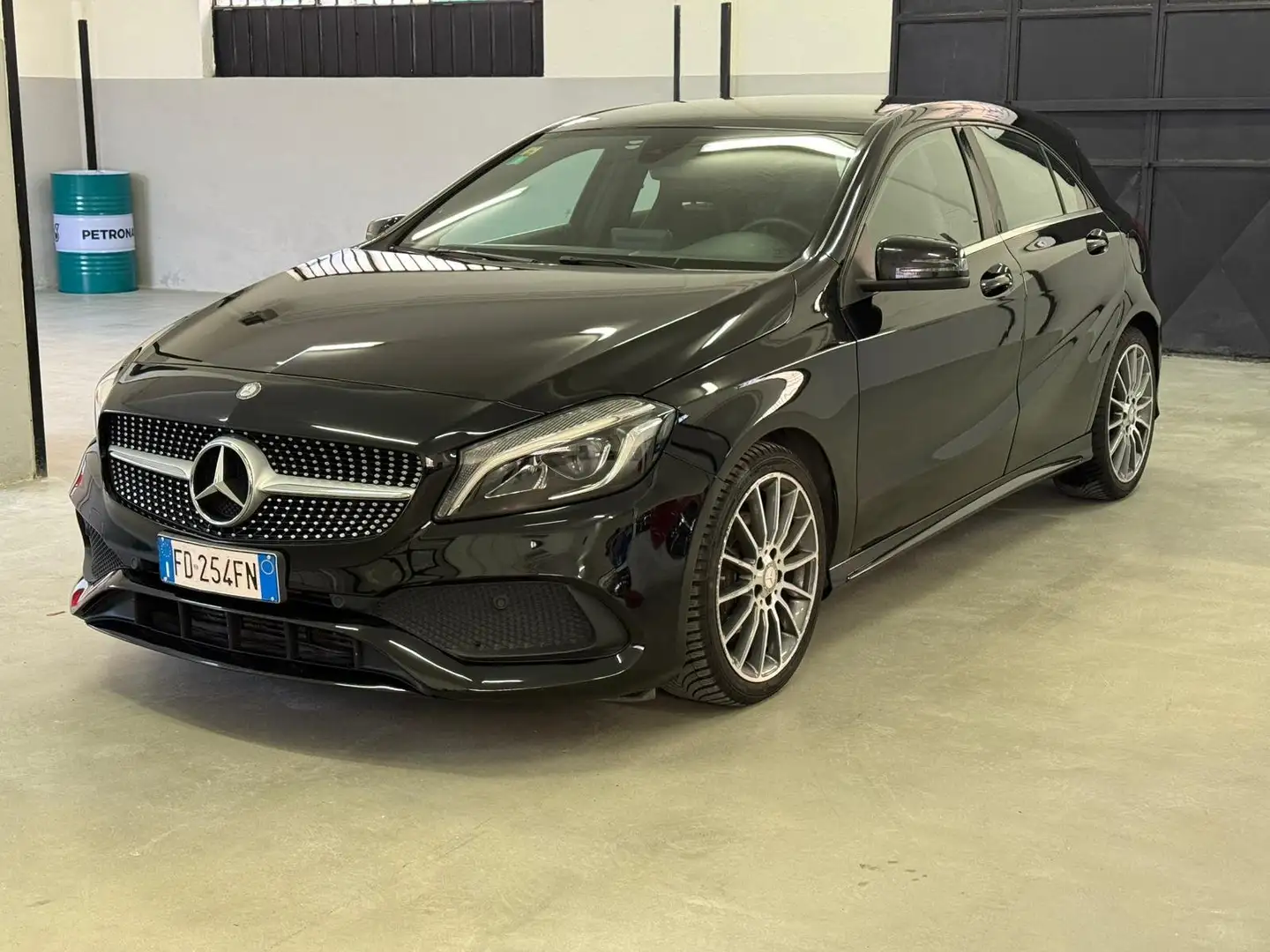 Mercedes-Benz A 160 CDi Premium AMG E6 Iva Esposta Noir - 1