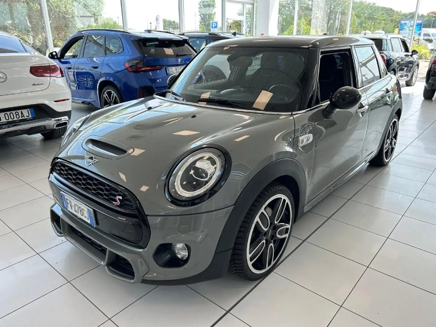 MINI Cooper S 2.0 Cooper S Hype 5 porte JCW Auto Gris - 1
