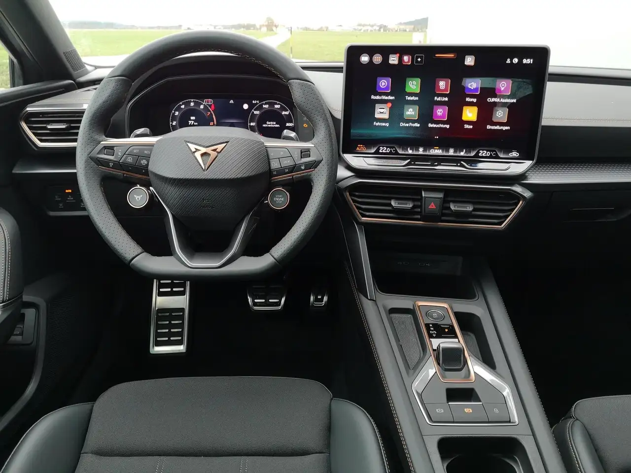 Cupra Leon 1.5 eTSI 110 kW NAVI LED ACC PDC SHZ AHK, миниатюра 3