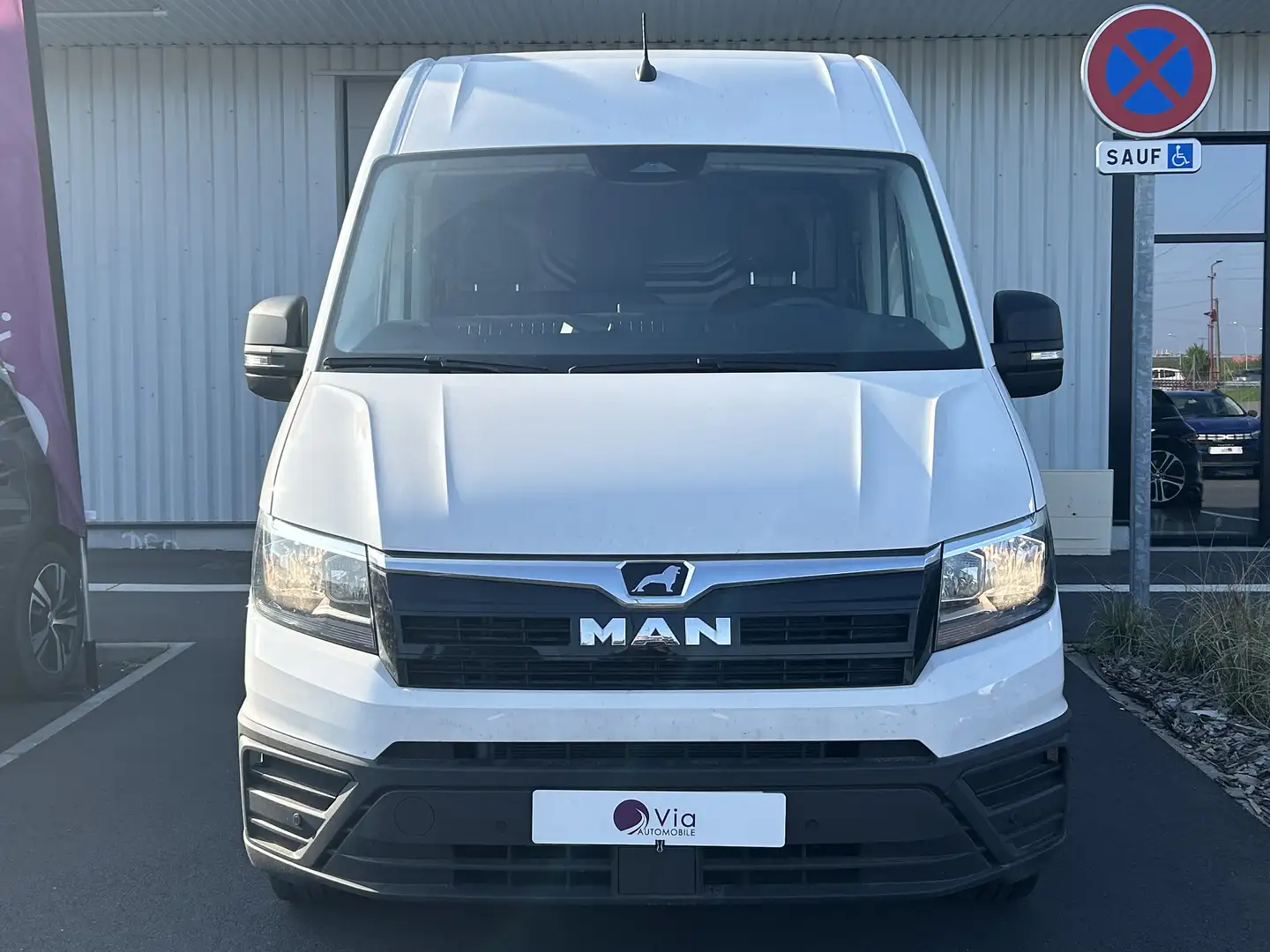 MAN TGE 3180 3.5T TOIT SURELEVE Blanc - 2