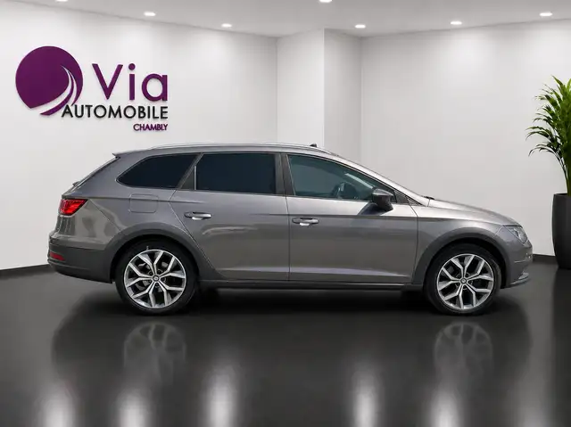 Seat Leon view 5