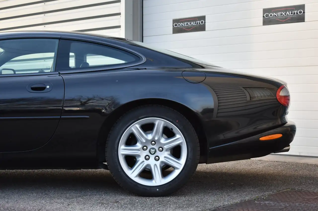 Jaguar XK8, foto 6