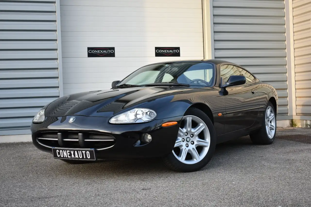 Jaguar XK8, foto 1