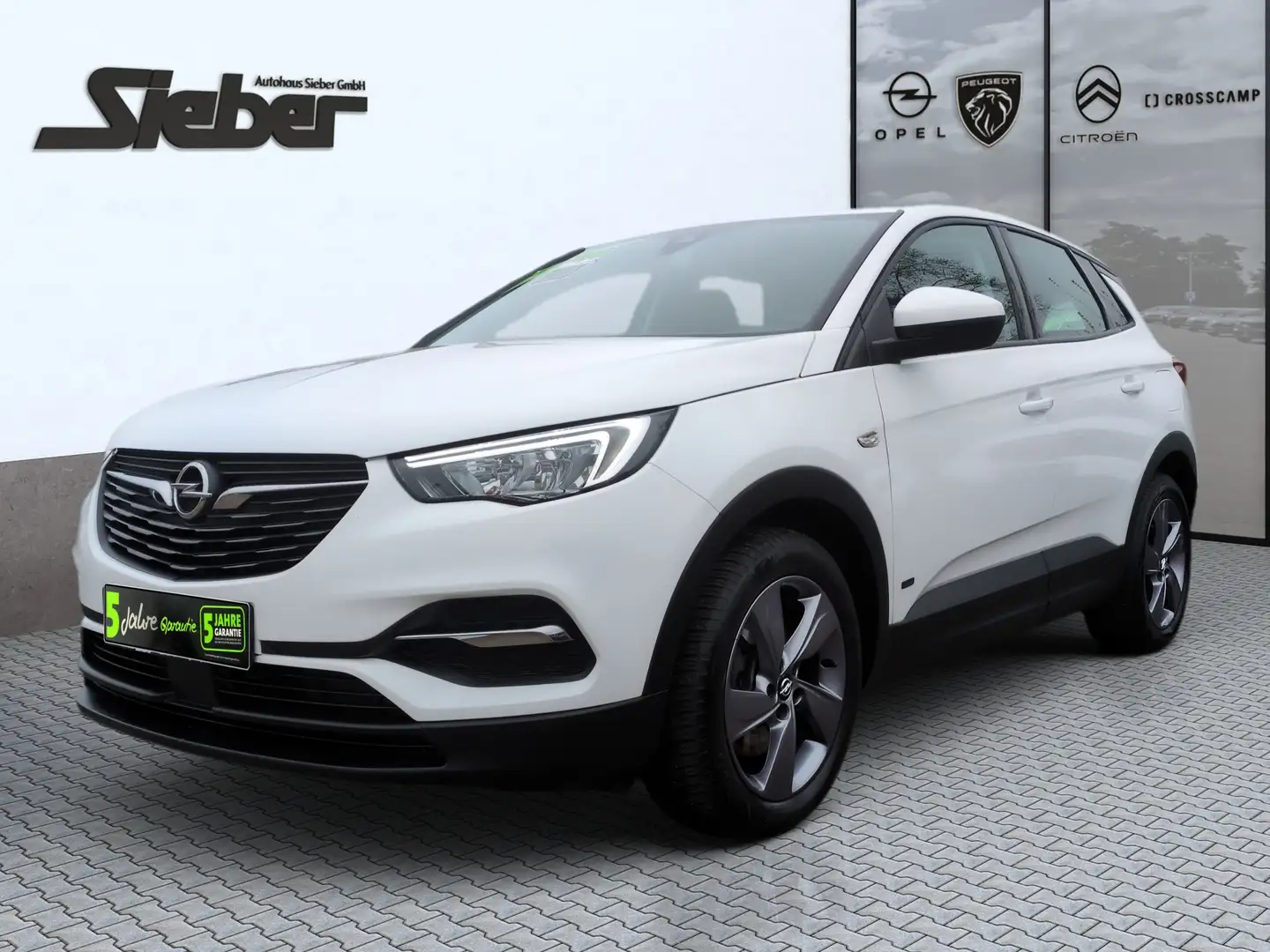 Opel Grandland 1.6 Turbo Hybrid Edition NAVI Weiß - 2