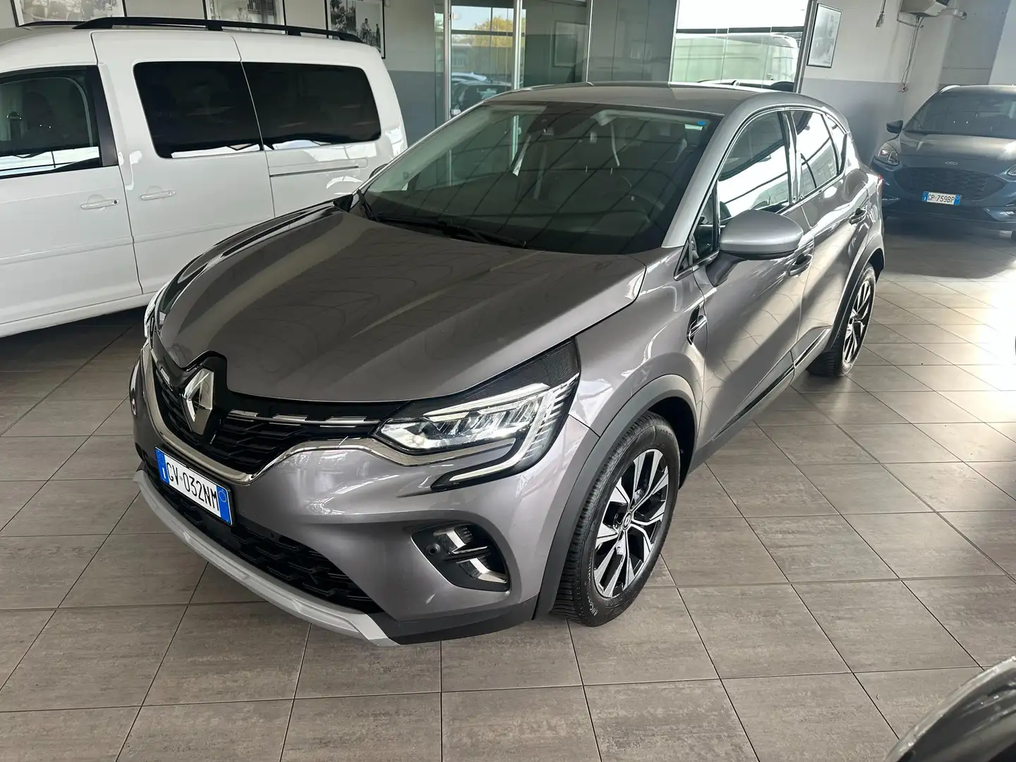 Renault Captur 1.0 tce Techno 90cv - 1