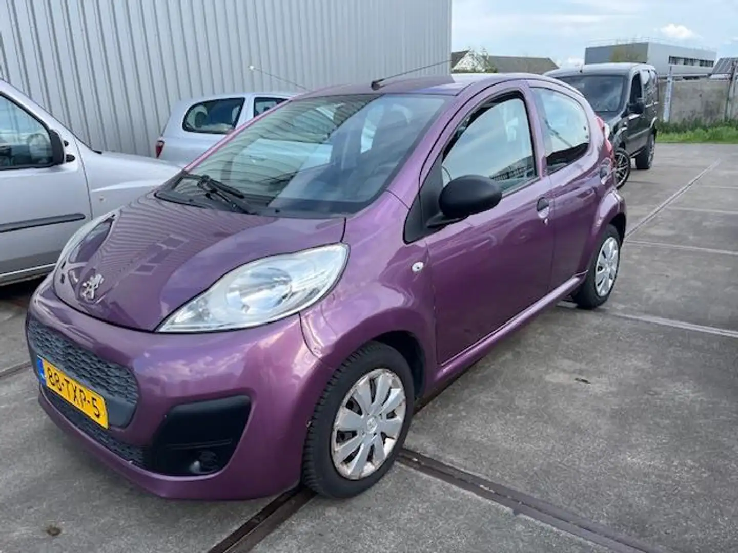 Peugeot 107 1.0 Access / NWE MODEL/AIRCO Paars - 2