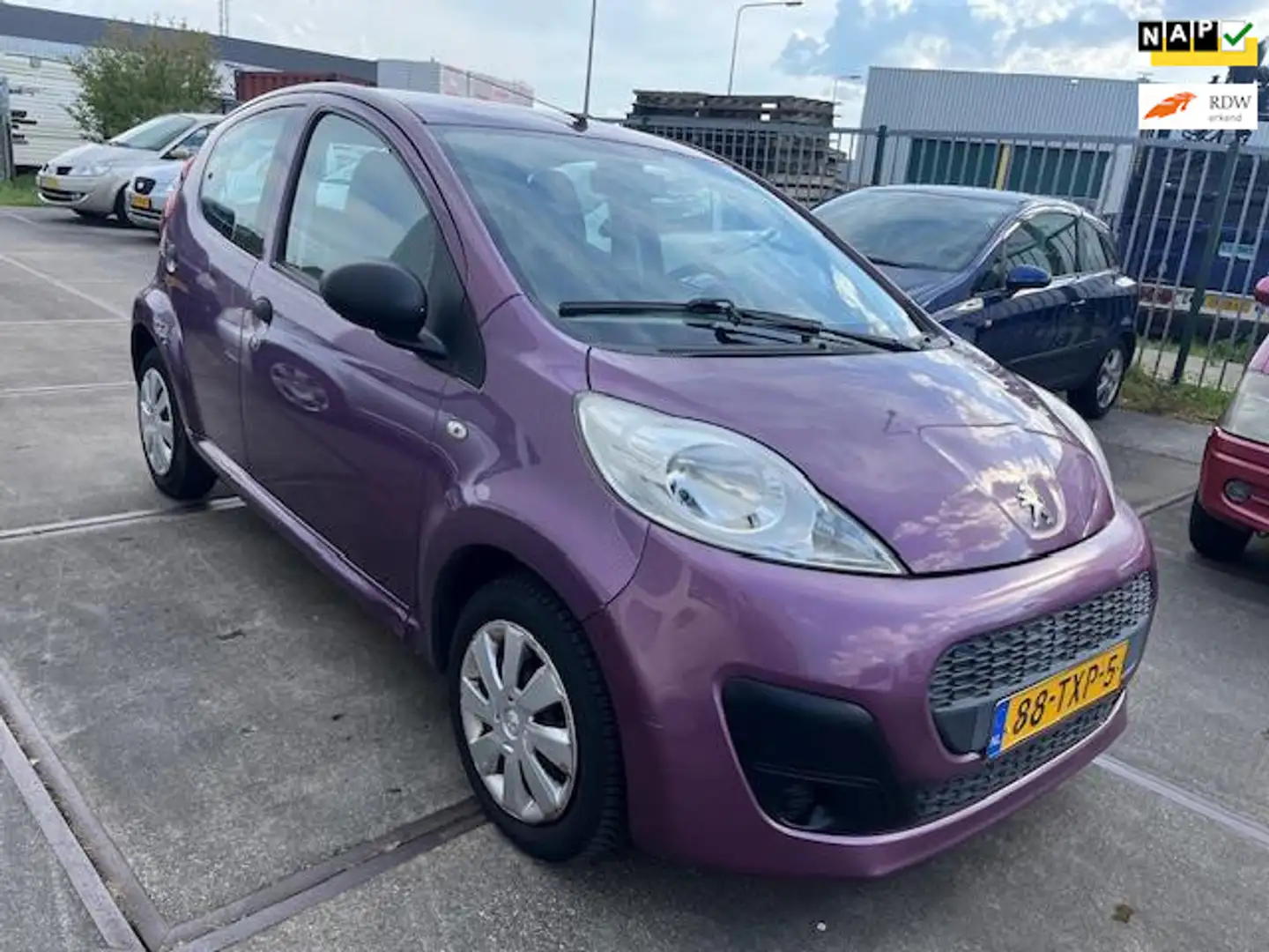 Peugeot 107 1.0 Access / NWE MODEL/AIRCO Paars - 1
