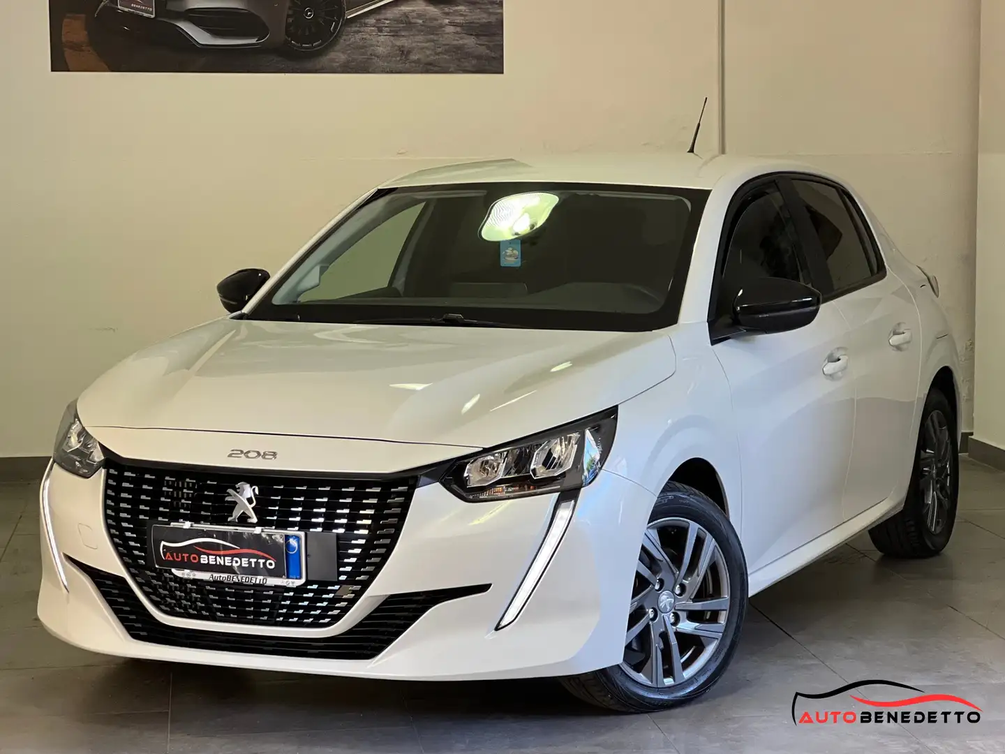 Peugeot 208 208 1.2 puretech Active Pack s Weiß - 1