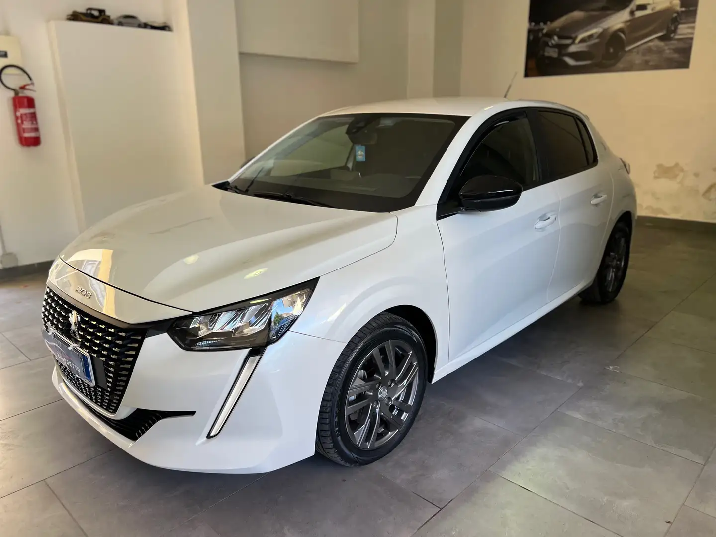 Peugeot 208 208 1.2 puretech Active Pack s Weiß - 2