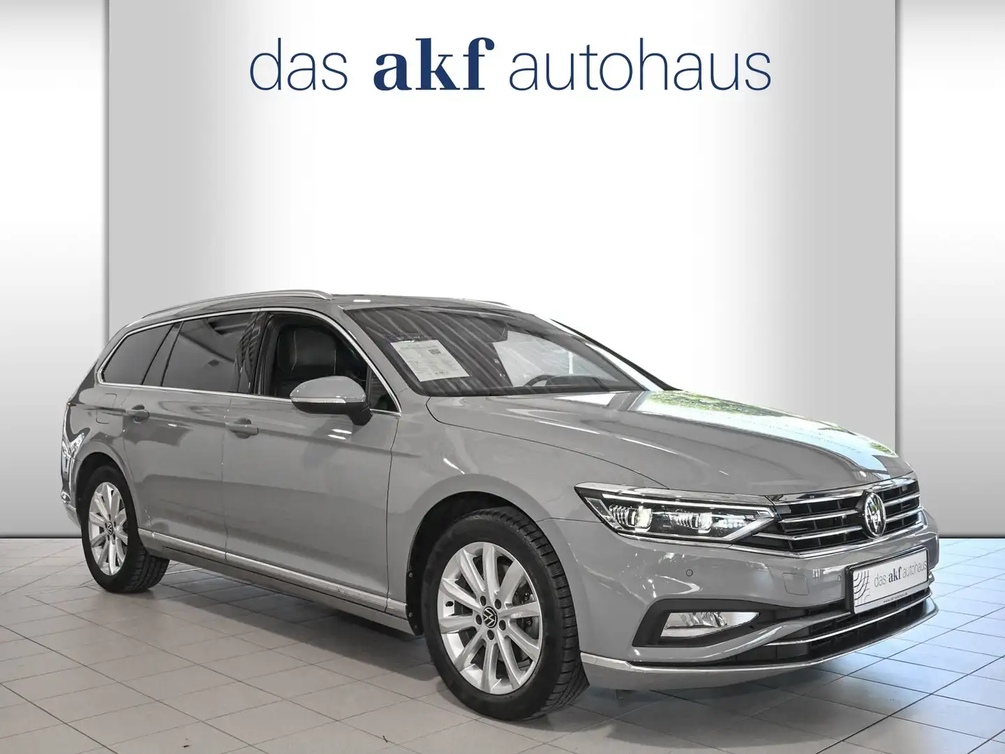 Volkswagen Passat ELEGANCE Grau - 2