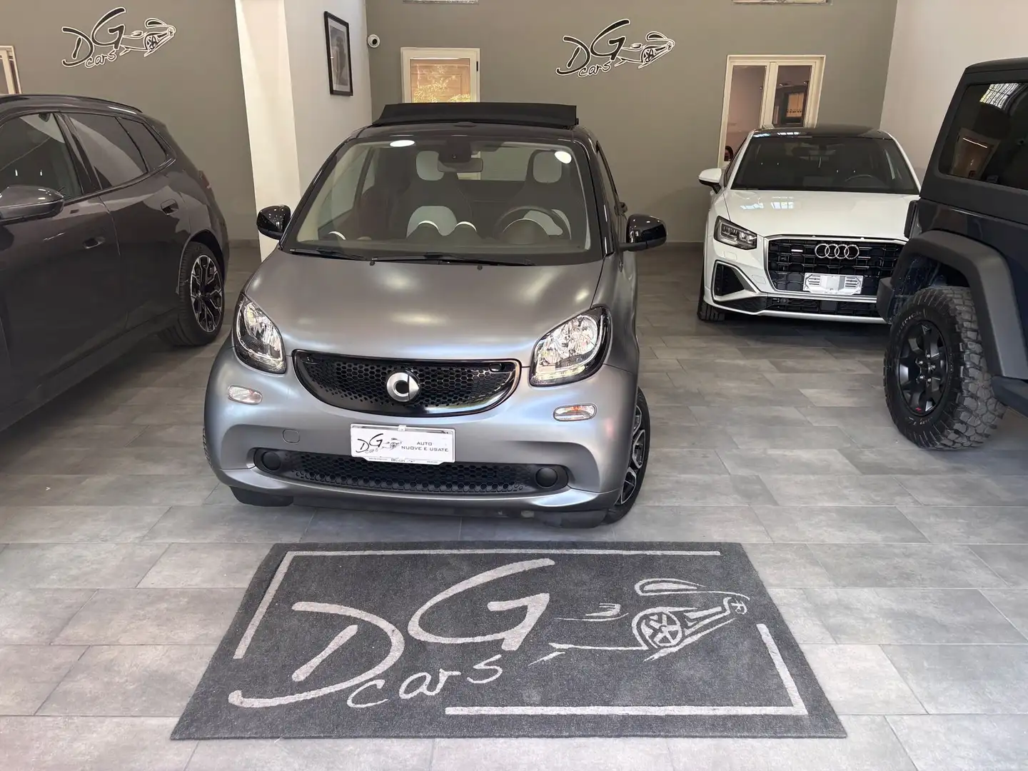 smart forTwo 1.0 TWINAMIC PASSION CABRIO Grau - 1