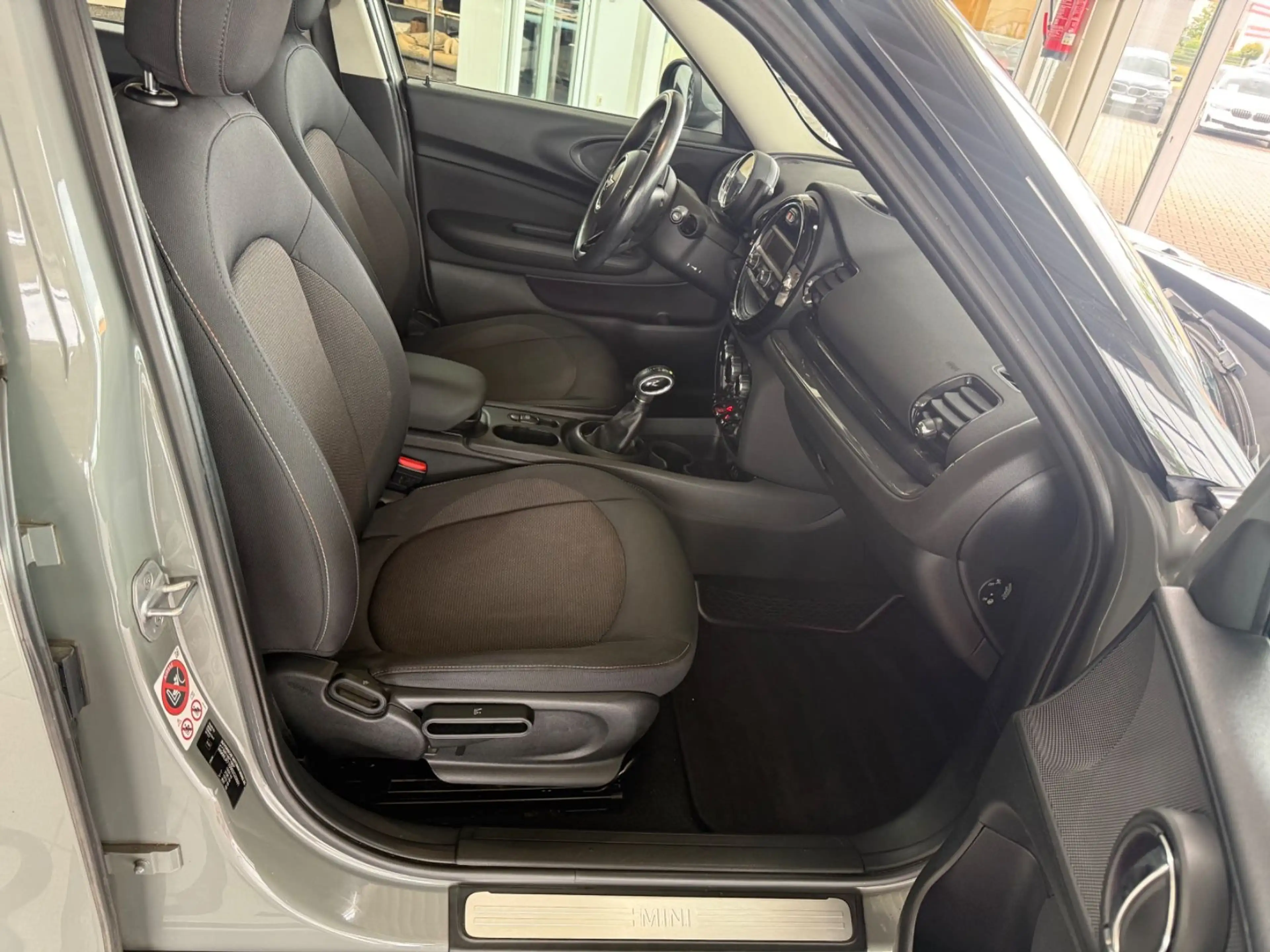 MINI One D Clubman AUT./BT/PDC V-H/KLIMA/SHZ/PEPPER — photo 6