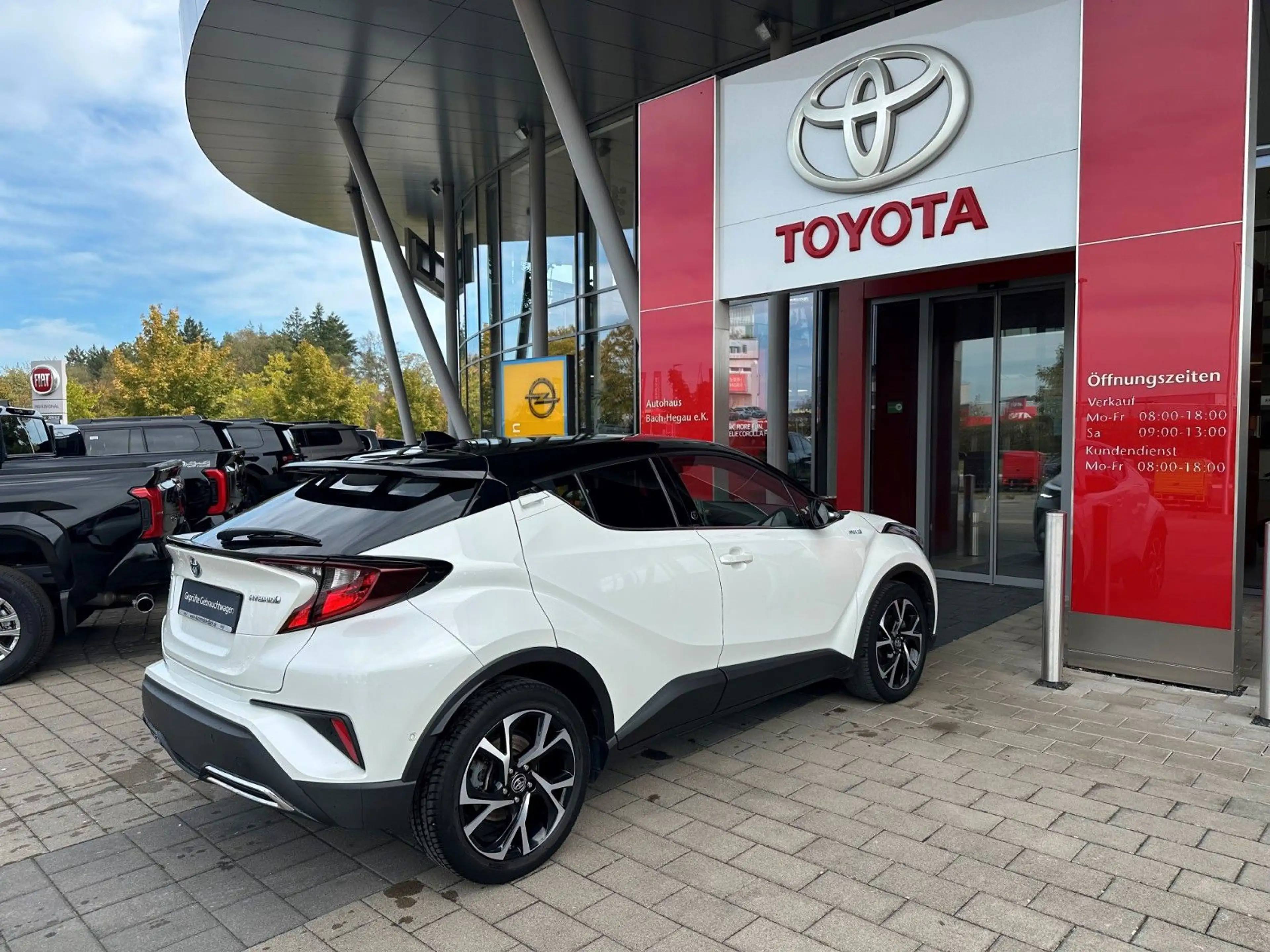 Toyota C-HR 2.0 Hybrid Team Deutschland, KAMERA, LED — photo 5