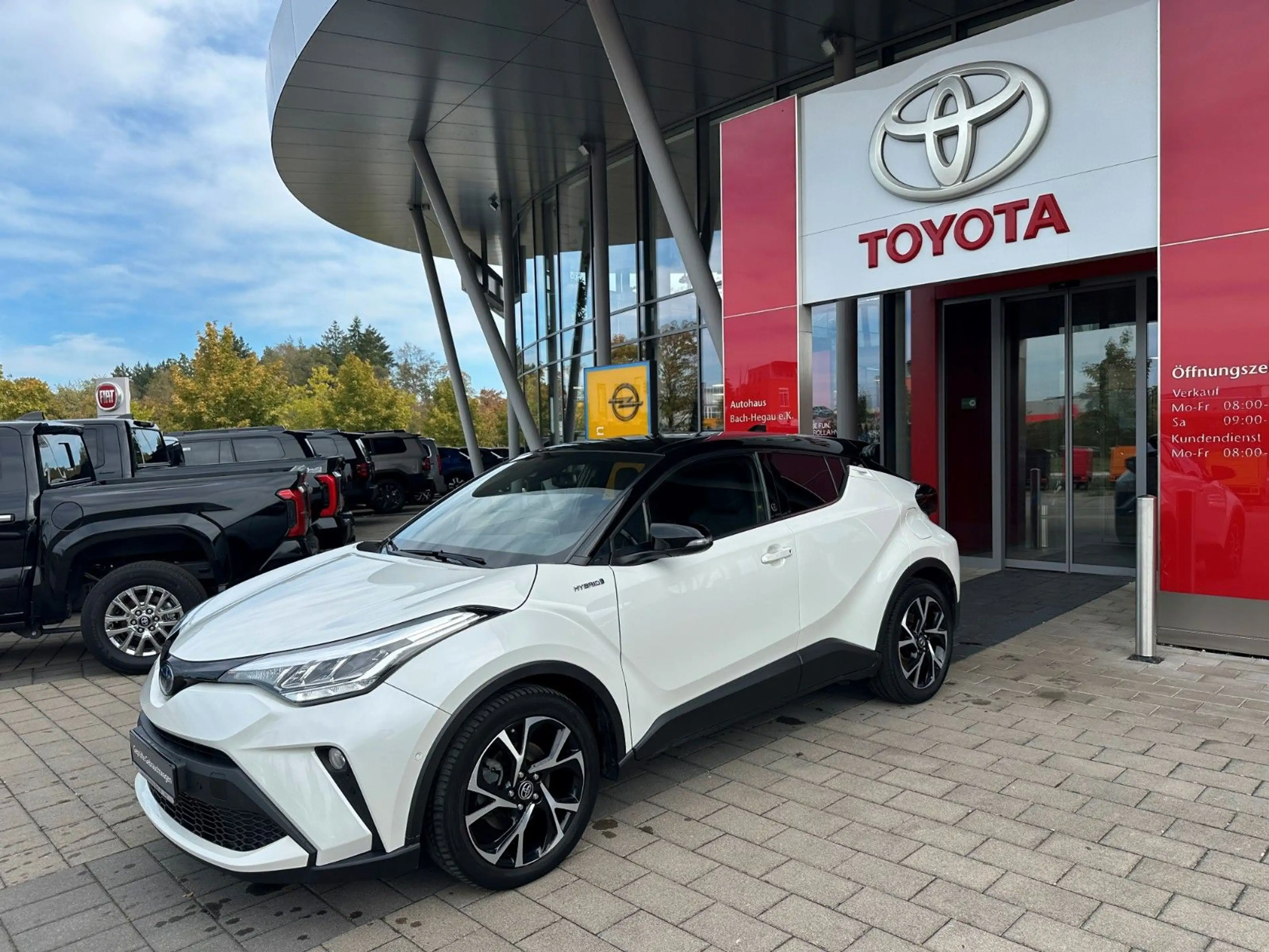 Toyota C-HR 2.0 Hybrid Team Deutschland, KAMERA, LED — photo 2