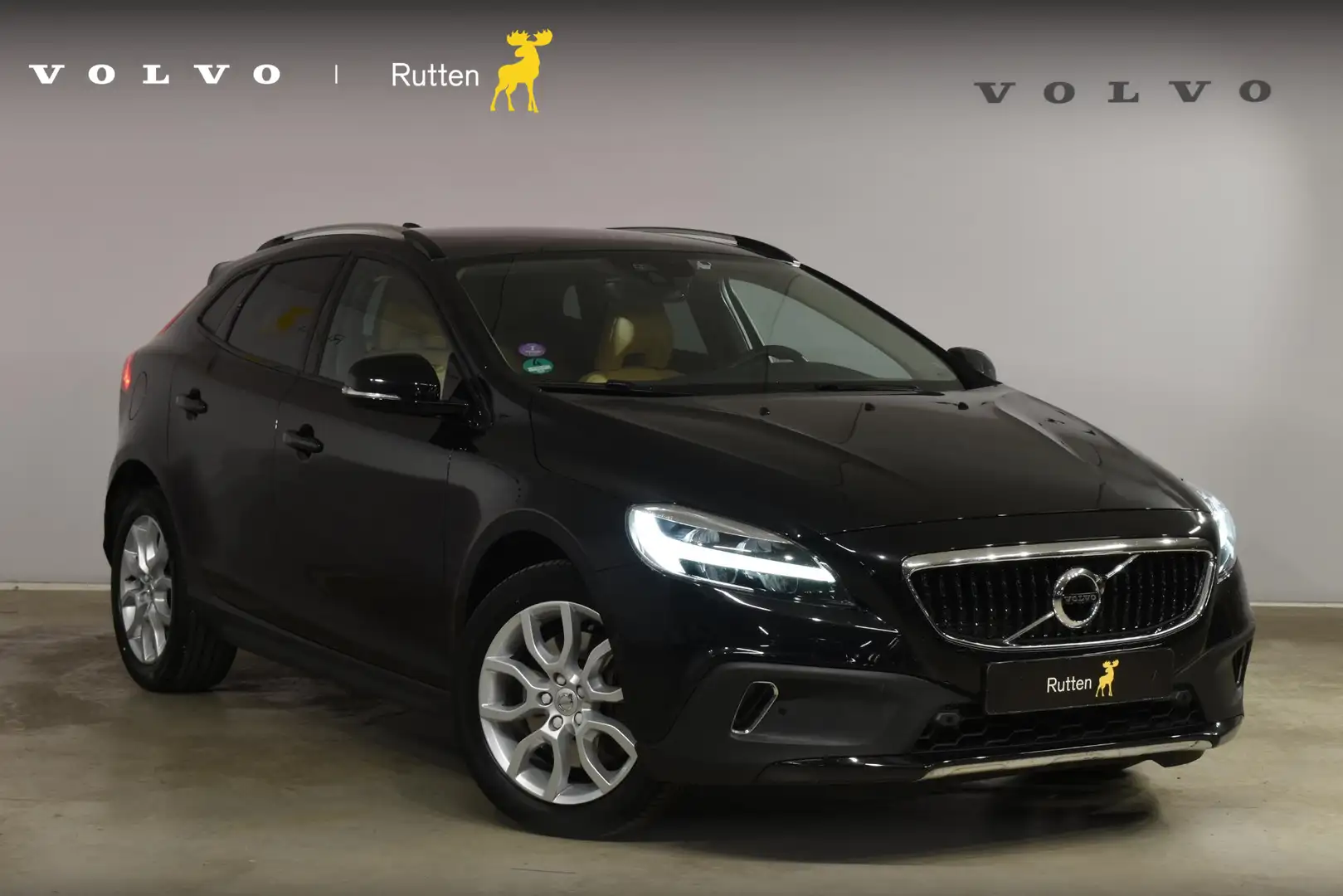 Volvo V40 Cross Country T3 152PK Polar+ Luxury / Navigatie / DAB Radio / C Noir - 1