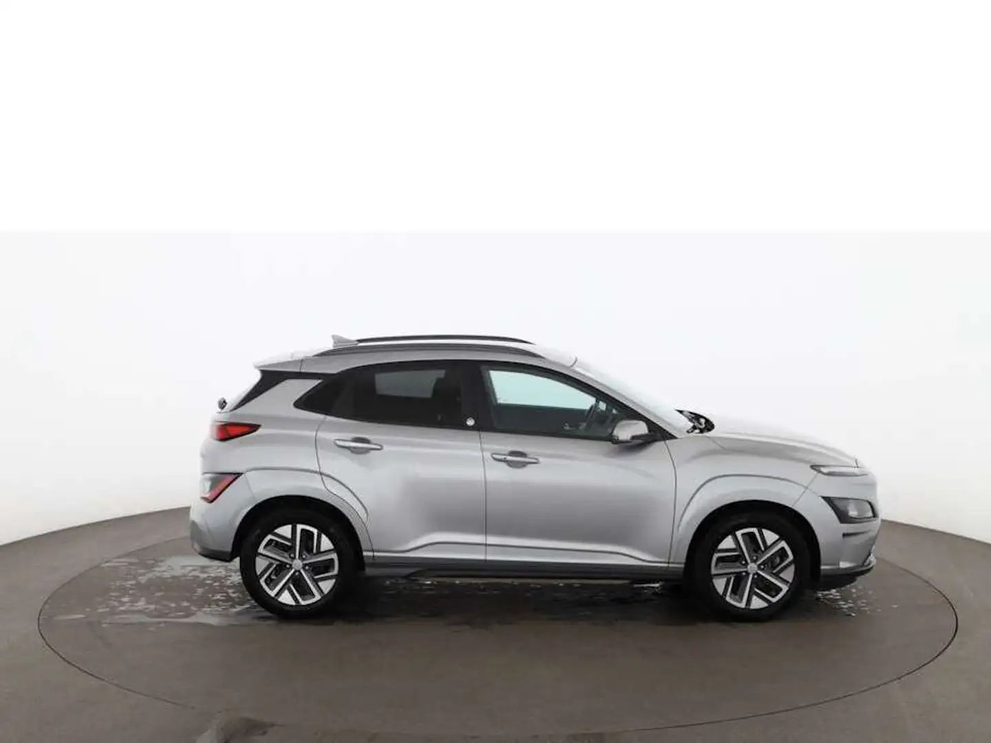 Hyundai KONA Elektro Edition 30+ 39kWH Aut NAVI SITZHZG Silber - 2