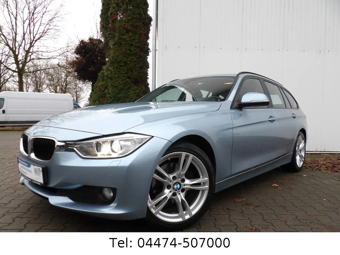 BMW 320 d Touring 184PS Schalter Bi-Xen Sizhg 18Zoll Blau - 1