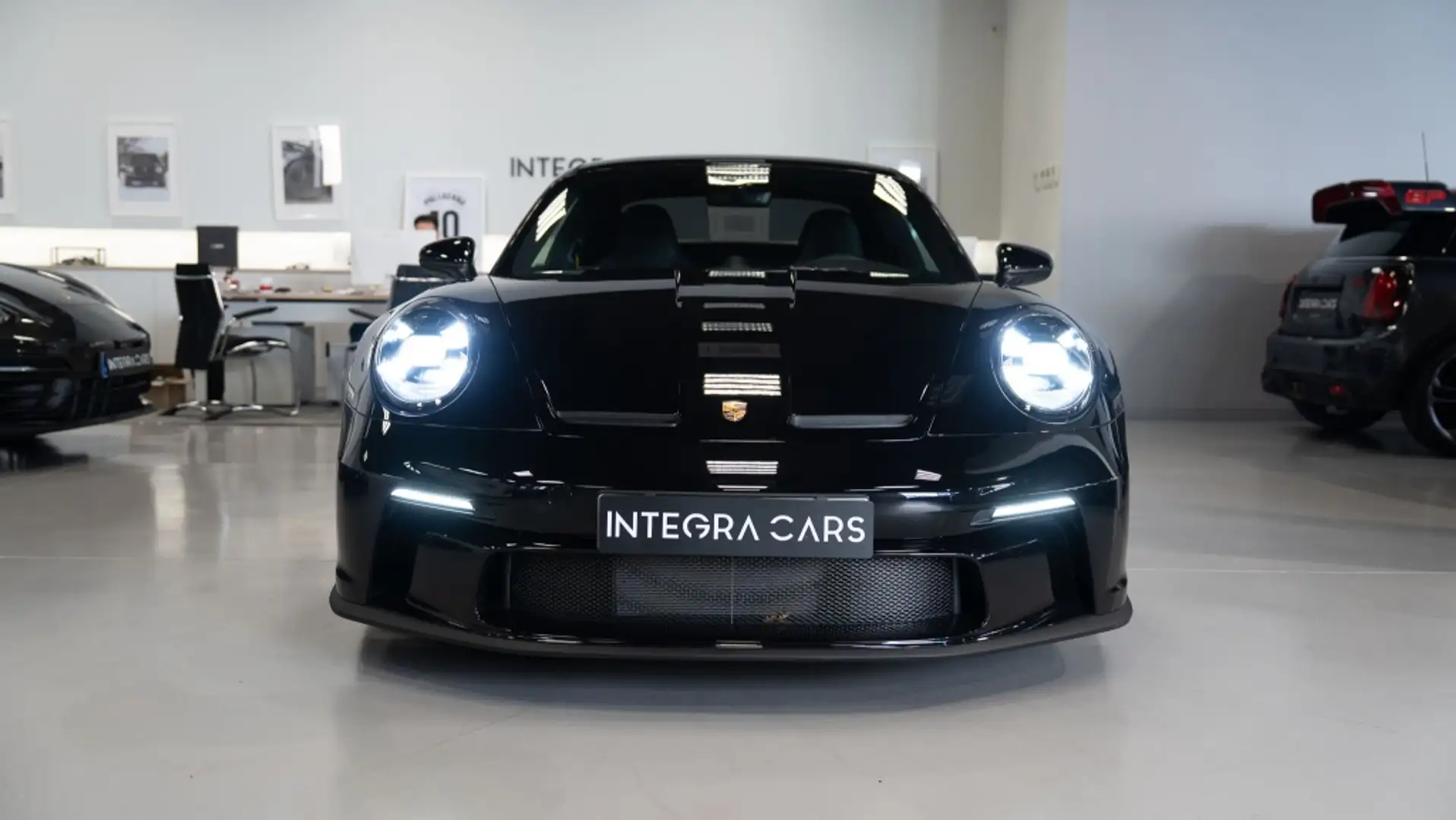 Porsche 992 GT3 Touring Package PDK Negro - 2