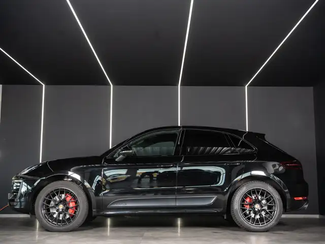 Porsche Macan view 7