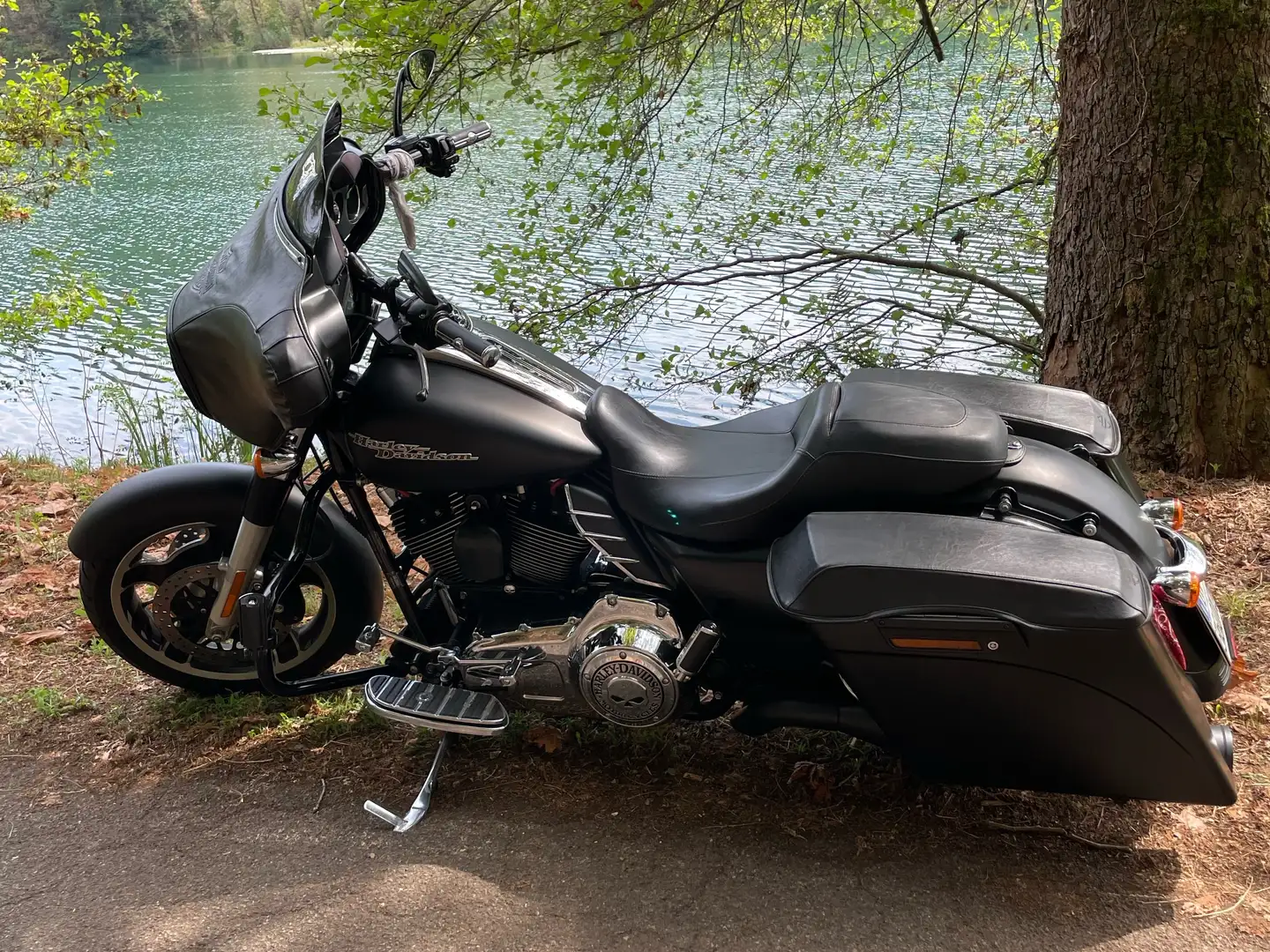 Harley-Davidson Street Glide FLHX Noir - 1