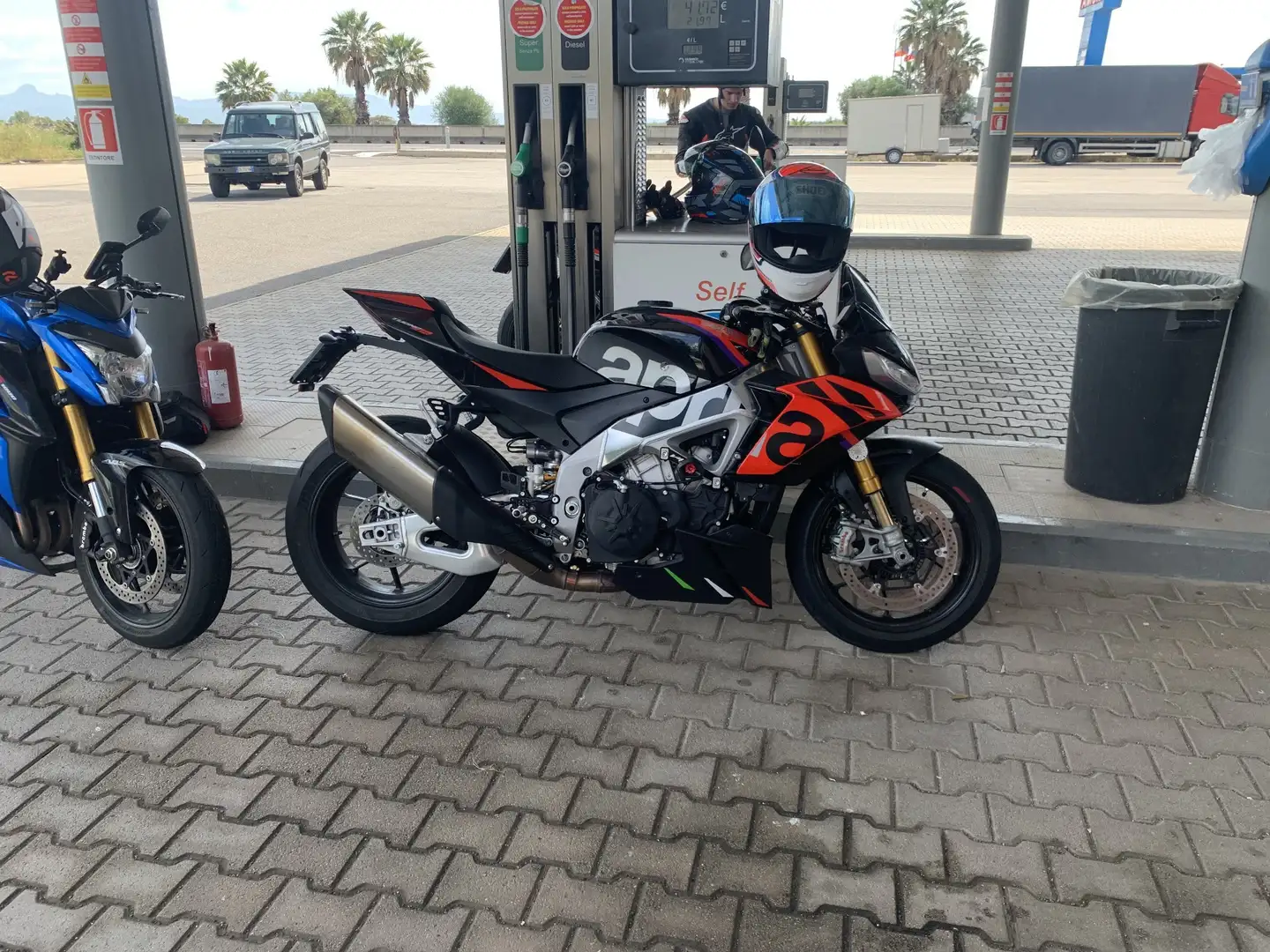 Aprilia Tuono 1100 Aprilia Tuono Factory Rot - 1