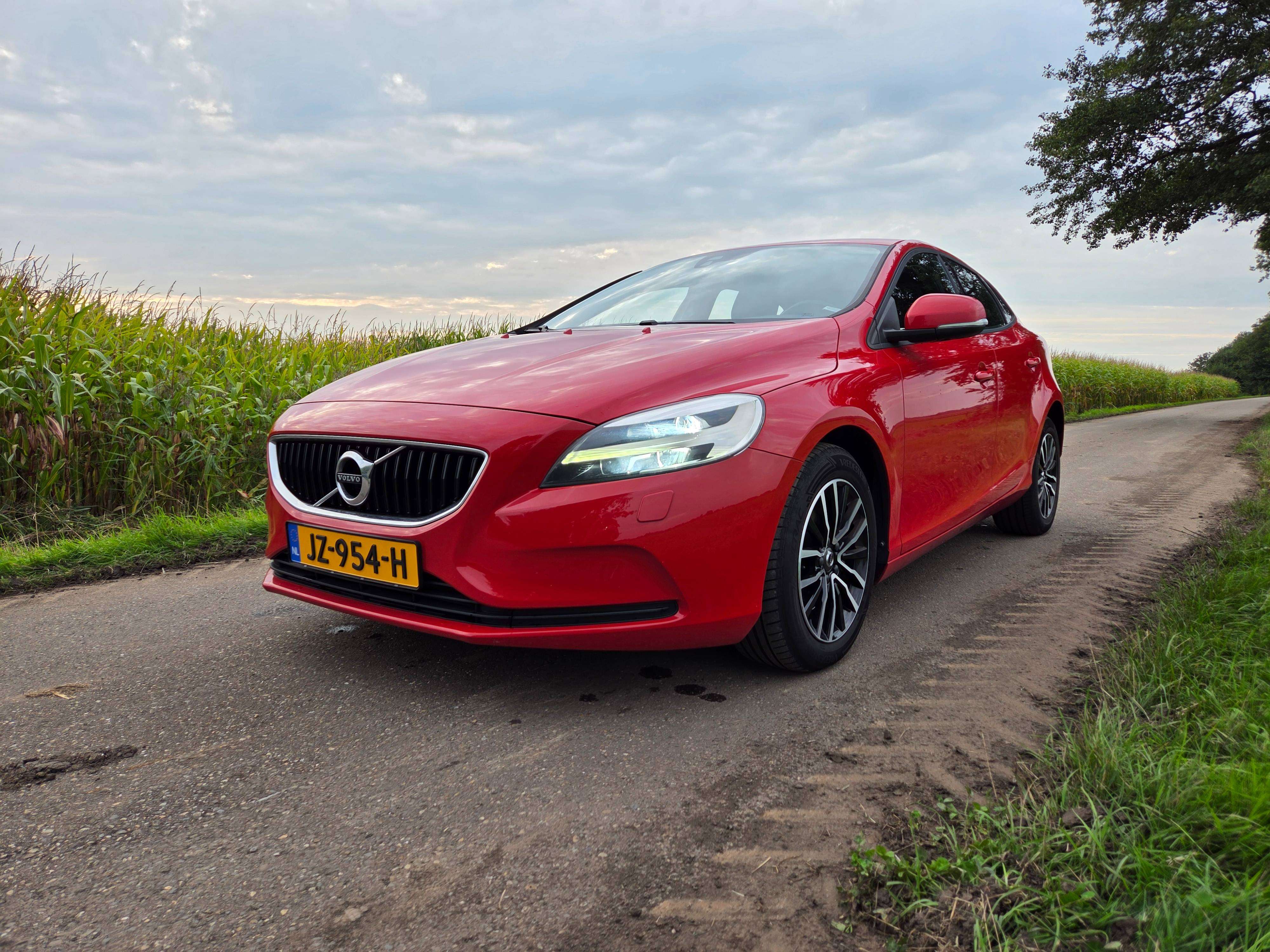 2016 Volvo V40