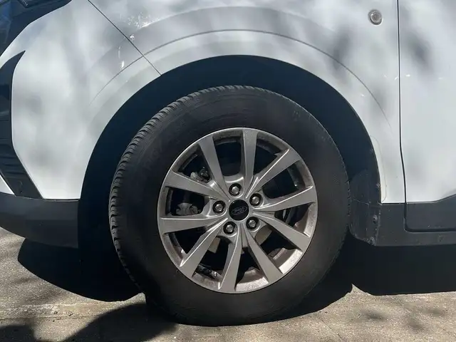 Ford Tourneo Courier view 9