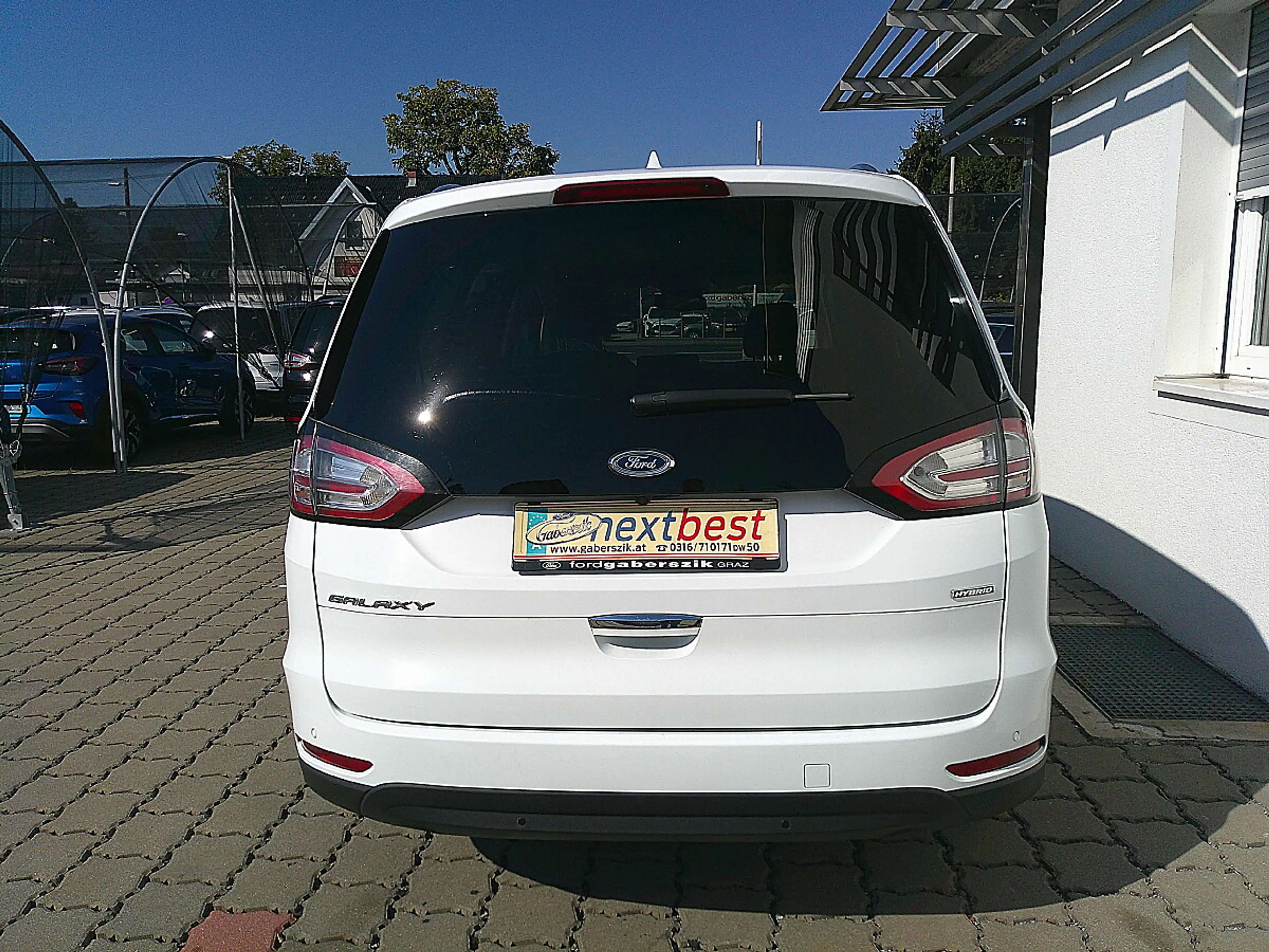 Ford Galaxy 2,5 Duratec Hybrid Titanium Aut. — photo 4