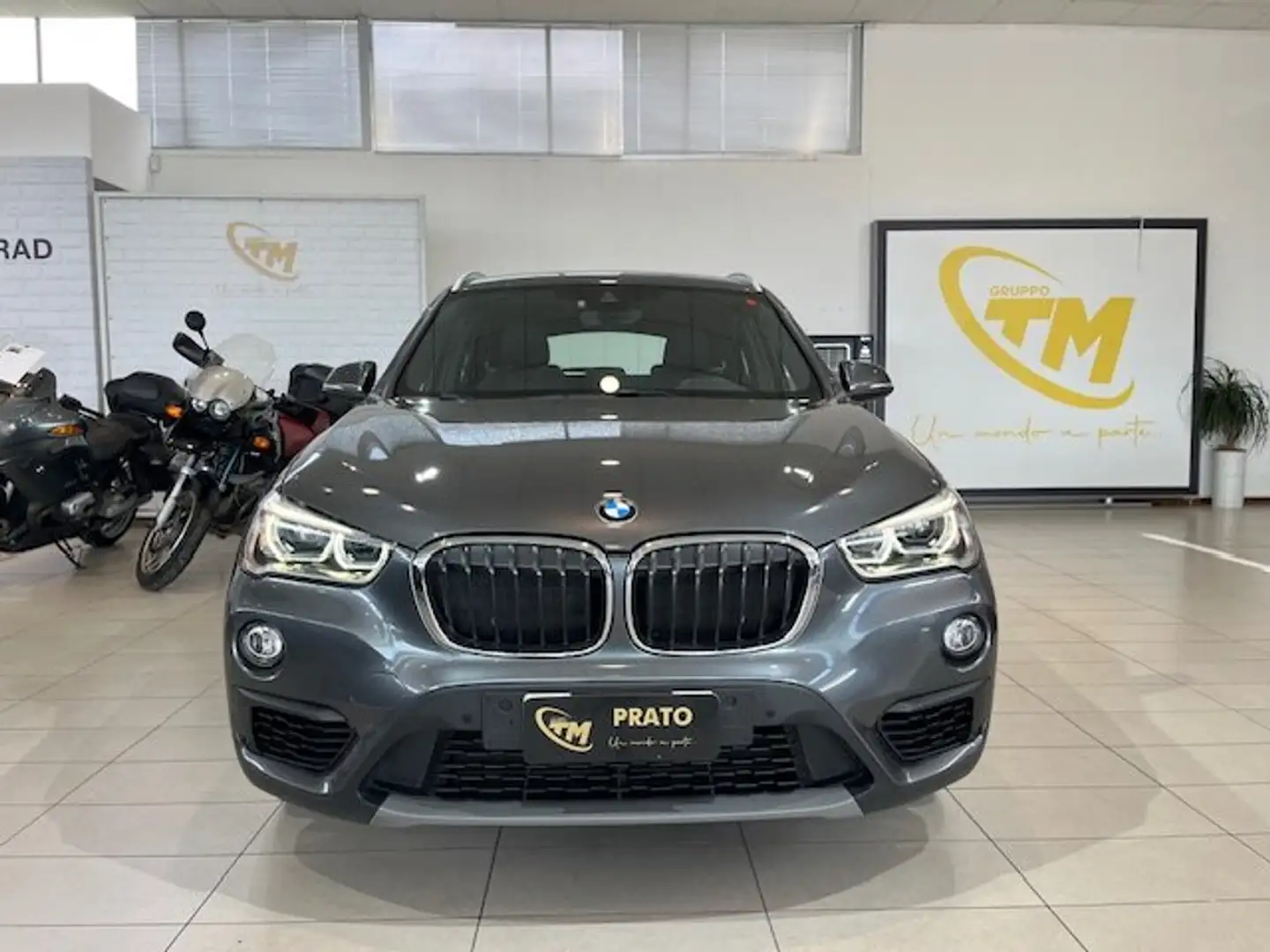 BMW X1 sdrive18d Business auto my18 Grigio - 2