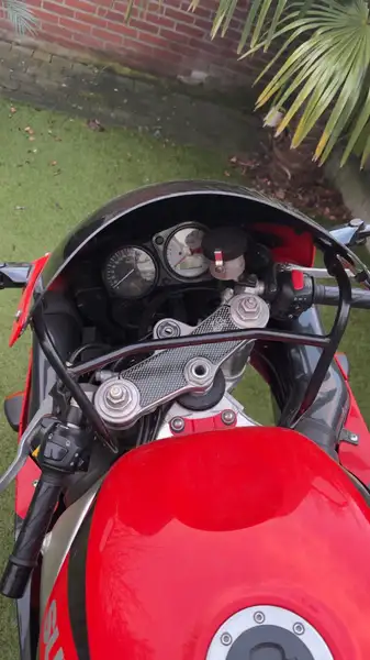 Suzuki GSX-R 750 - foto 5