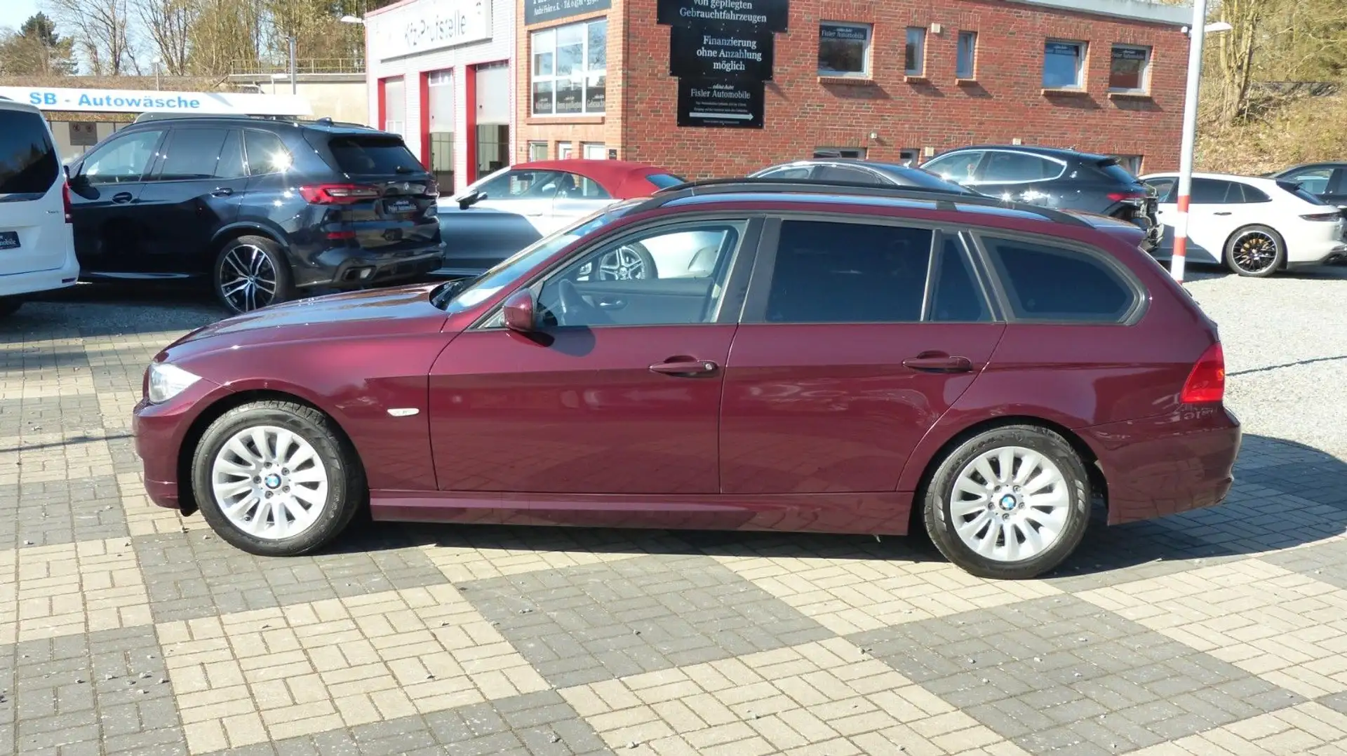 BMW 320 d Touring Autom. Xenon AHK Червоний - 2