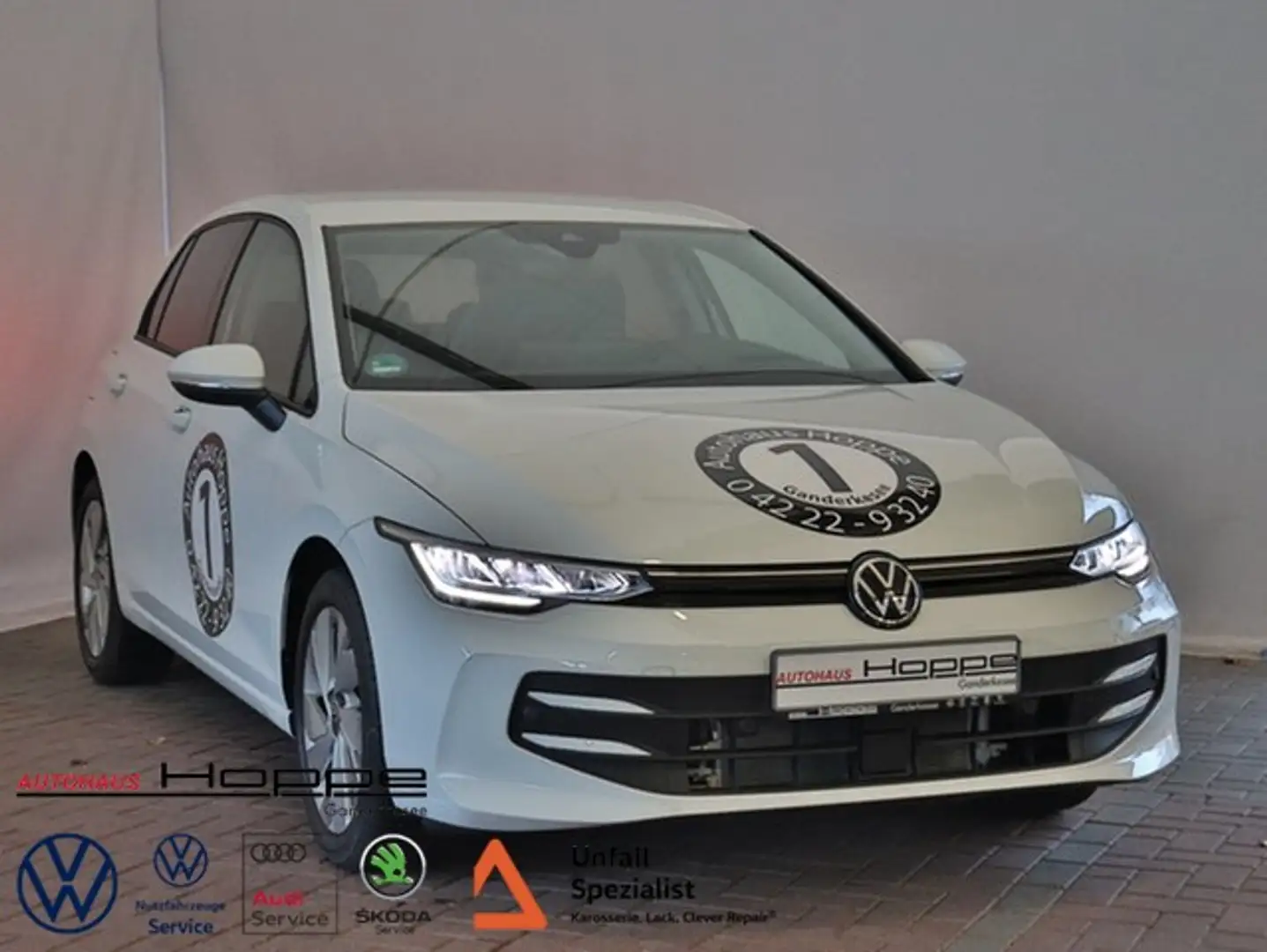 Volkswagen Golf VIII Life 1.5TSI ACC+RFKAM+NAVI+HUD+LED+L-ASSIST Blanc - 1
