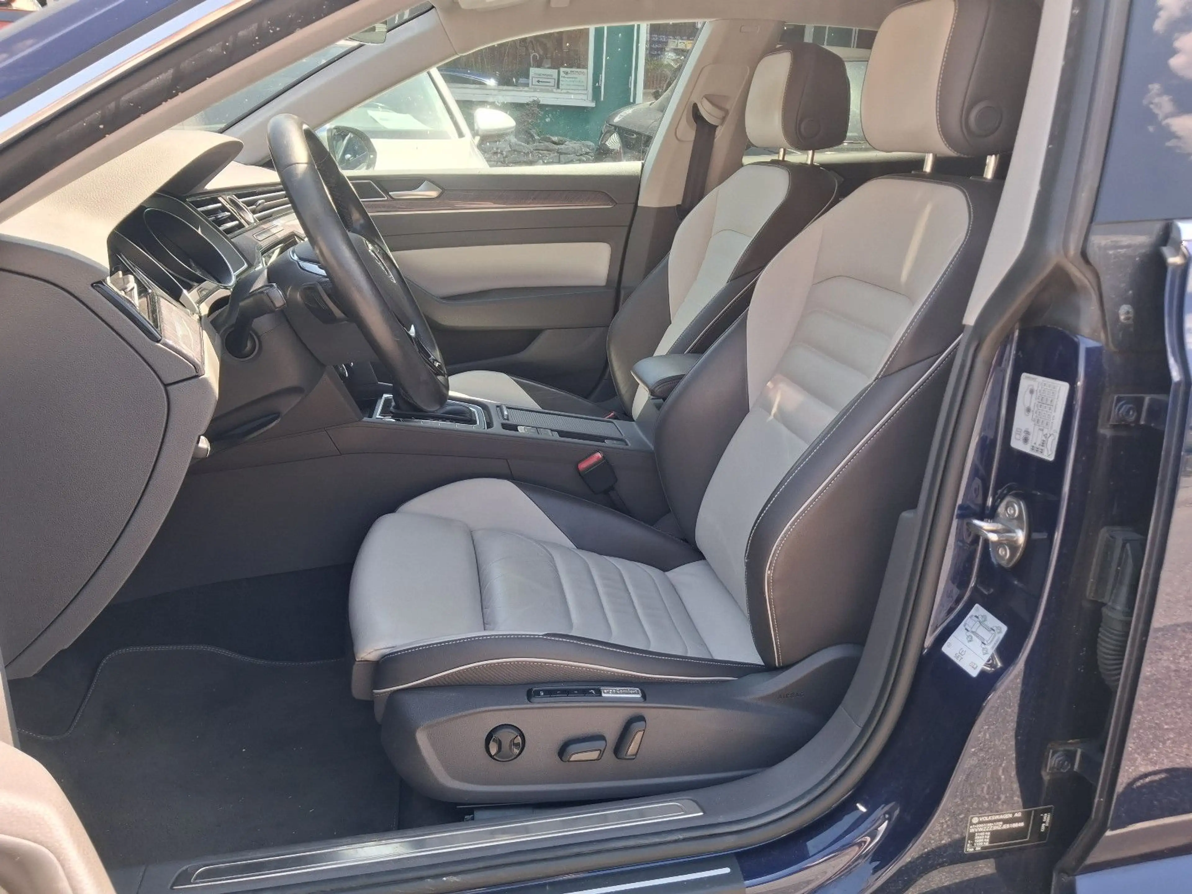 Volkswagen Arteon 2.0 TSI DSG Elegance LED+KAMERA+STANDHZG. — photo 9