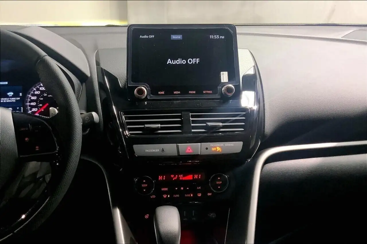 Mitsubishi Eclipse Cross снимка Mitsubishi Eclipse Cross