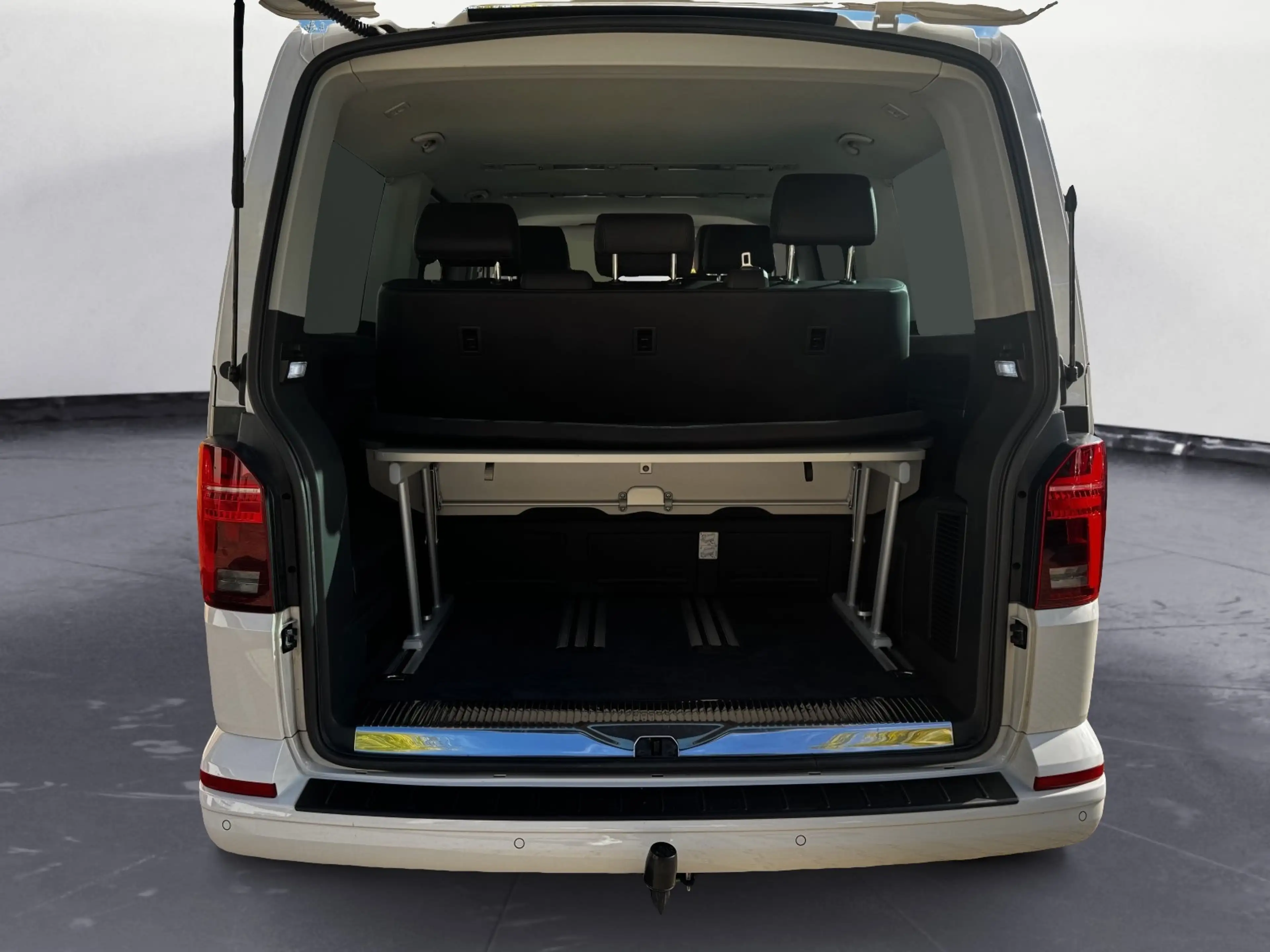 Volkswagen T6.1 Multivan Highline 4Motion 2.0 TDI KR +KUNDENAUFTRAG+ — photo 8
