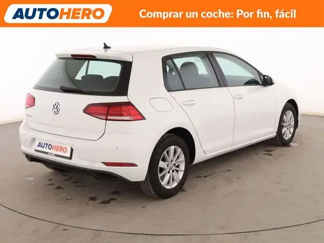 Volkswagen Golf view 6