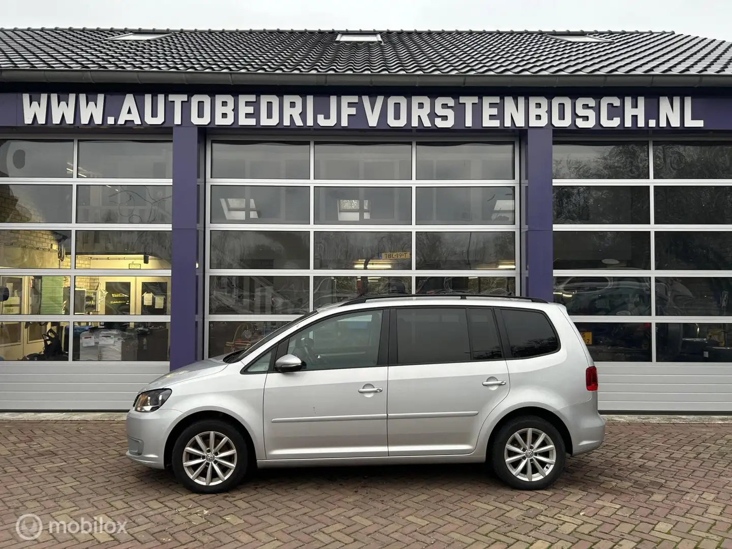 Volkswagen Touran 1.4 TSI Trendline 7p * AUTOMAAT * TREKHAAK Grijs - 2