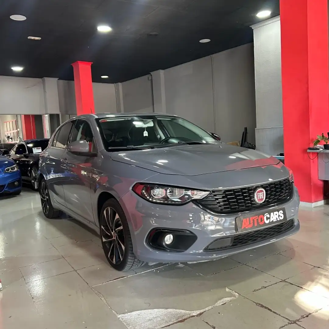 Fiat Tipo 1.6 Multijet II S Design DDCT Gris - 1