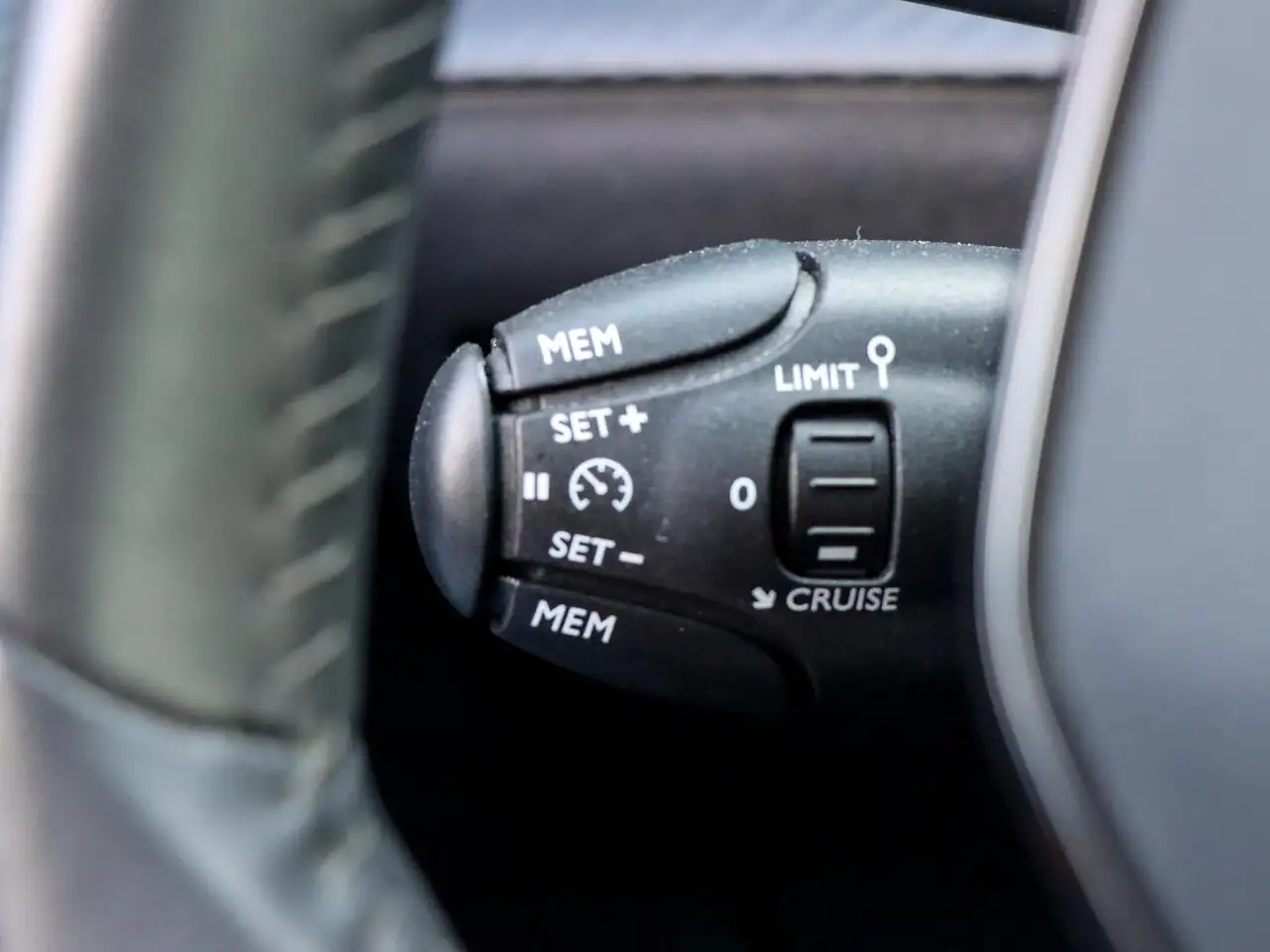 Peugeot 208 Active 1.2 75 PK GPS CAMERA, миниатюра 18