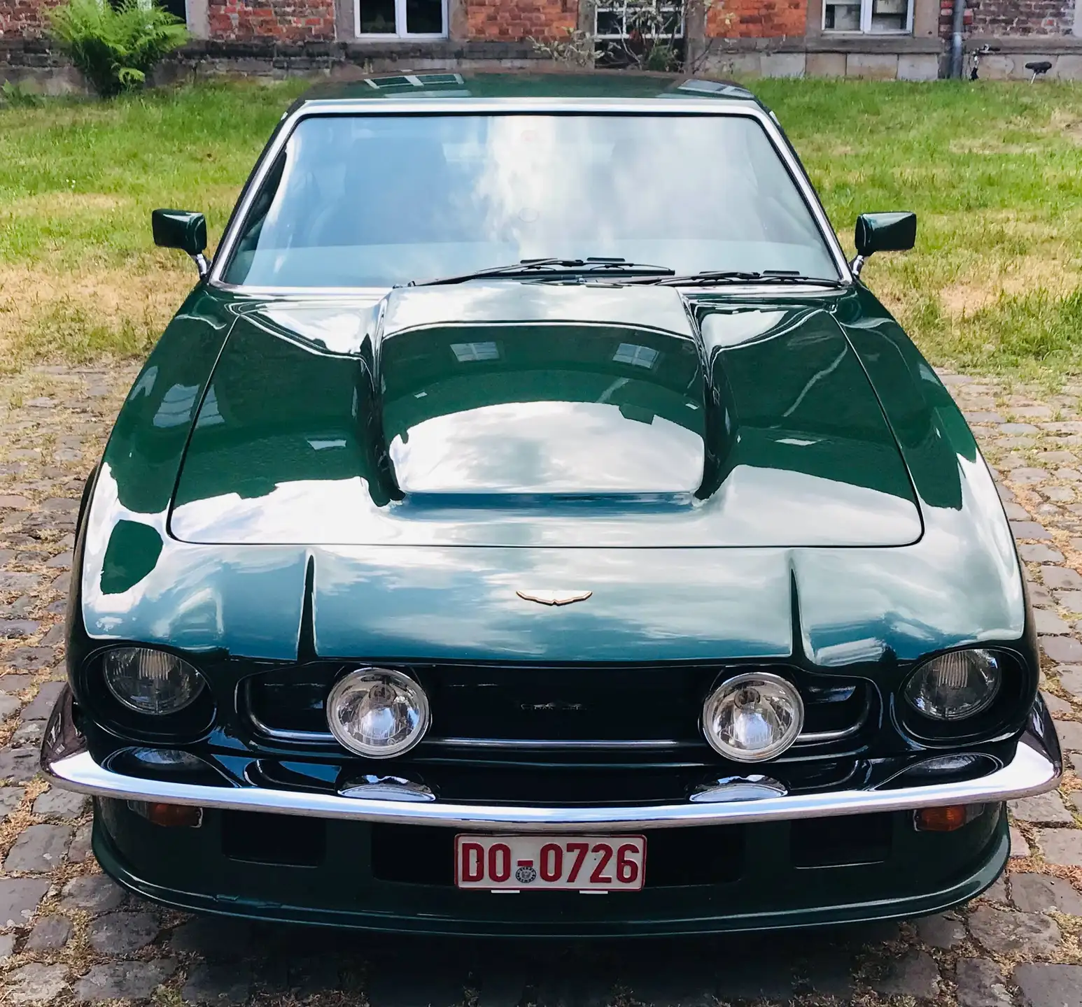 애스턴마틴 V8 Saloon (Serie IV) 1980 초록 사진 1