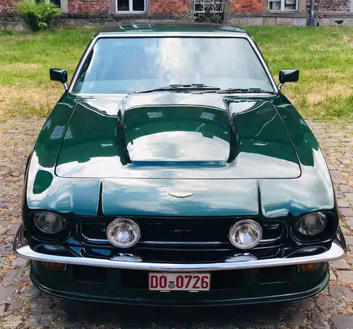 Aston Martin V8 Saloon (Serie IV)