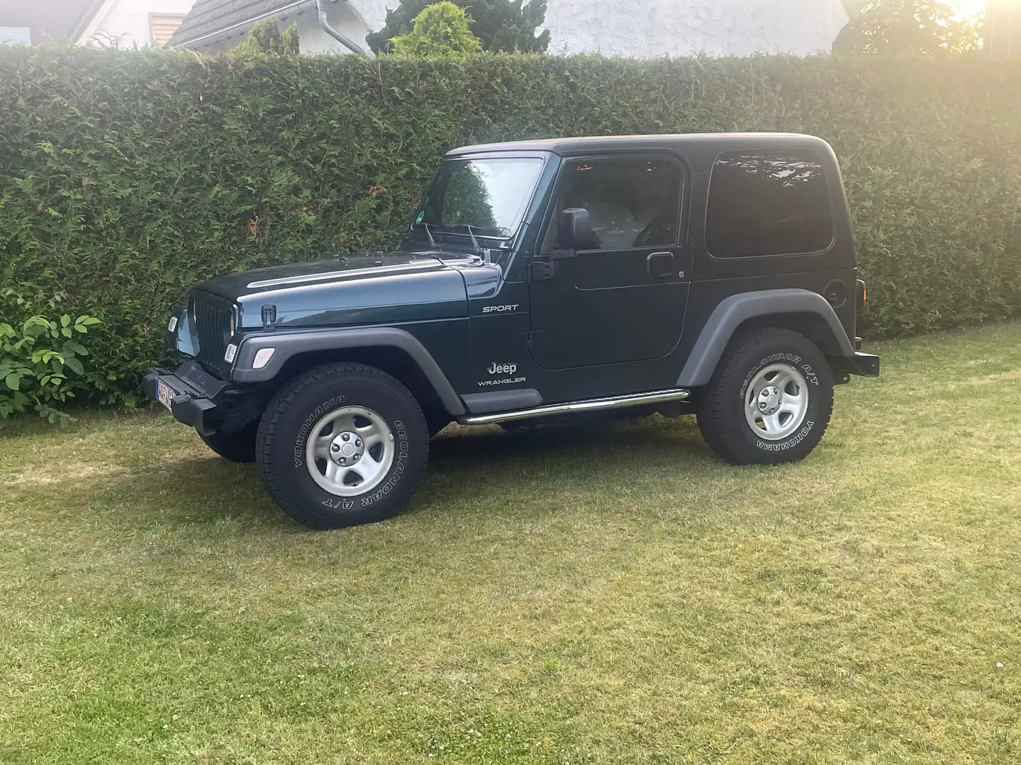 Jeep Wrangler 2,4 Ltr. Harttop, Softtop, Euro 4, Klima Grün - 2