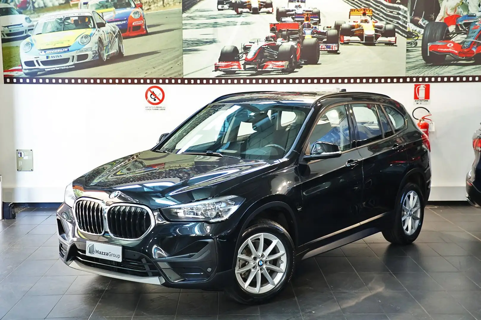 BMW X1 sDrive18i Advantage AUTO. - NAVI/TELECAMERA/ADAS Nero - 1