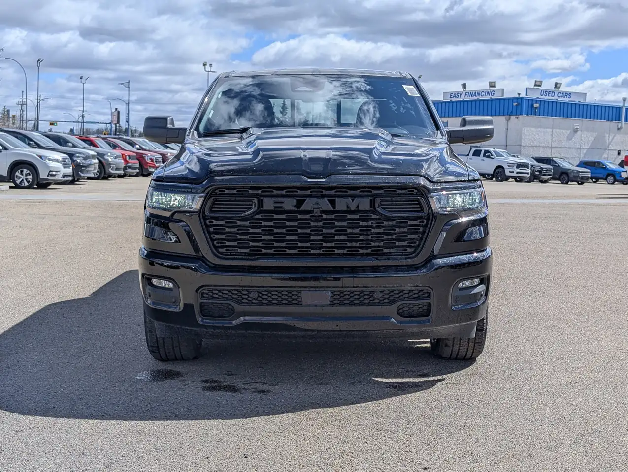 RAM 1500 снимка RAM 1500