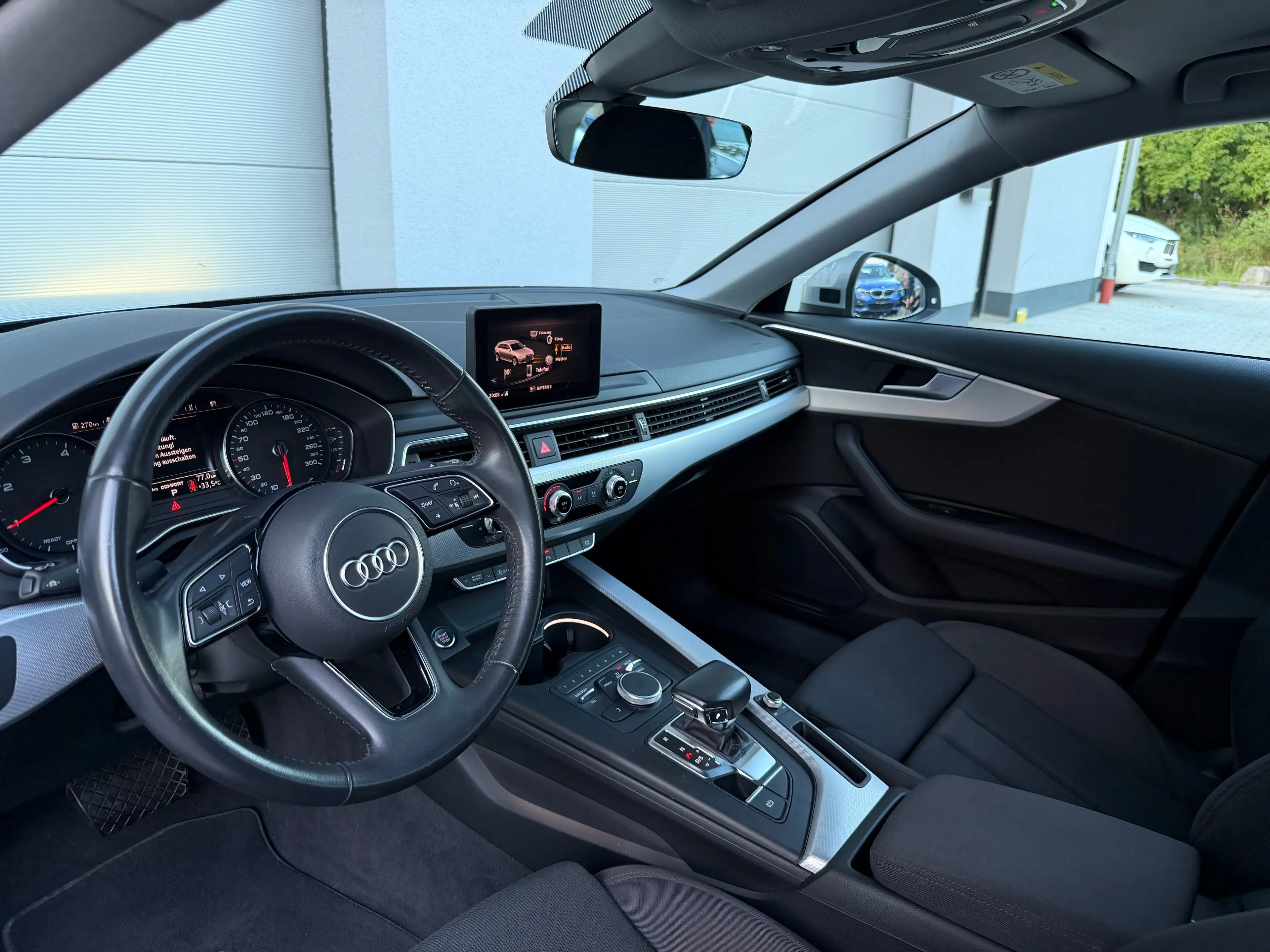 Audi A4 40 TDI sport — photo 10