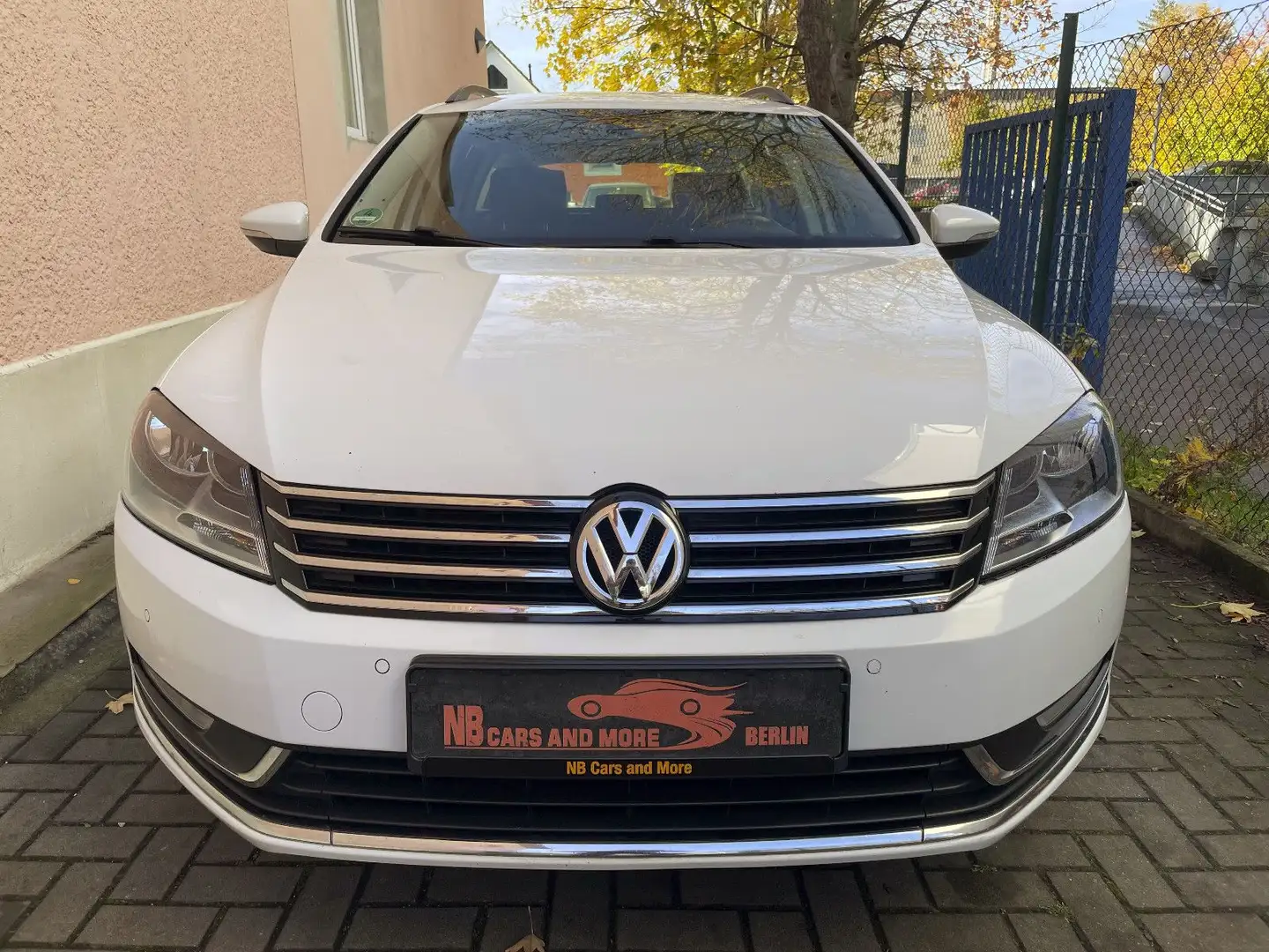 Volkswagen Passat Variant Comfortline aus 2. Besitz, DSG!!! Weiß - 2