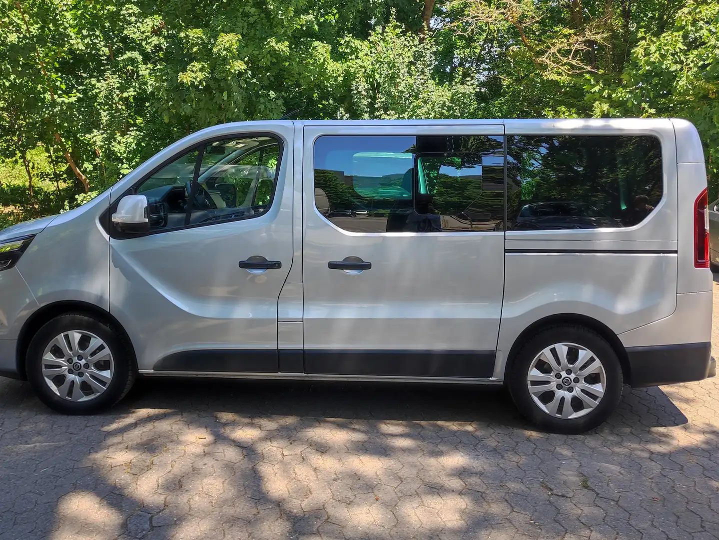 Nissan Primastar Primastar dCi 150 L2H1 3,0 dCi 150 DCT Acenta Grau - 2